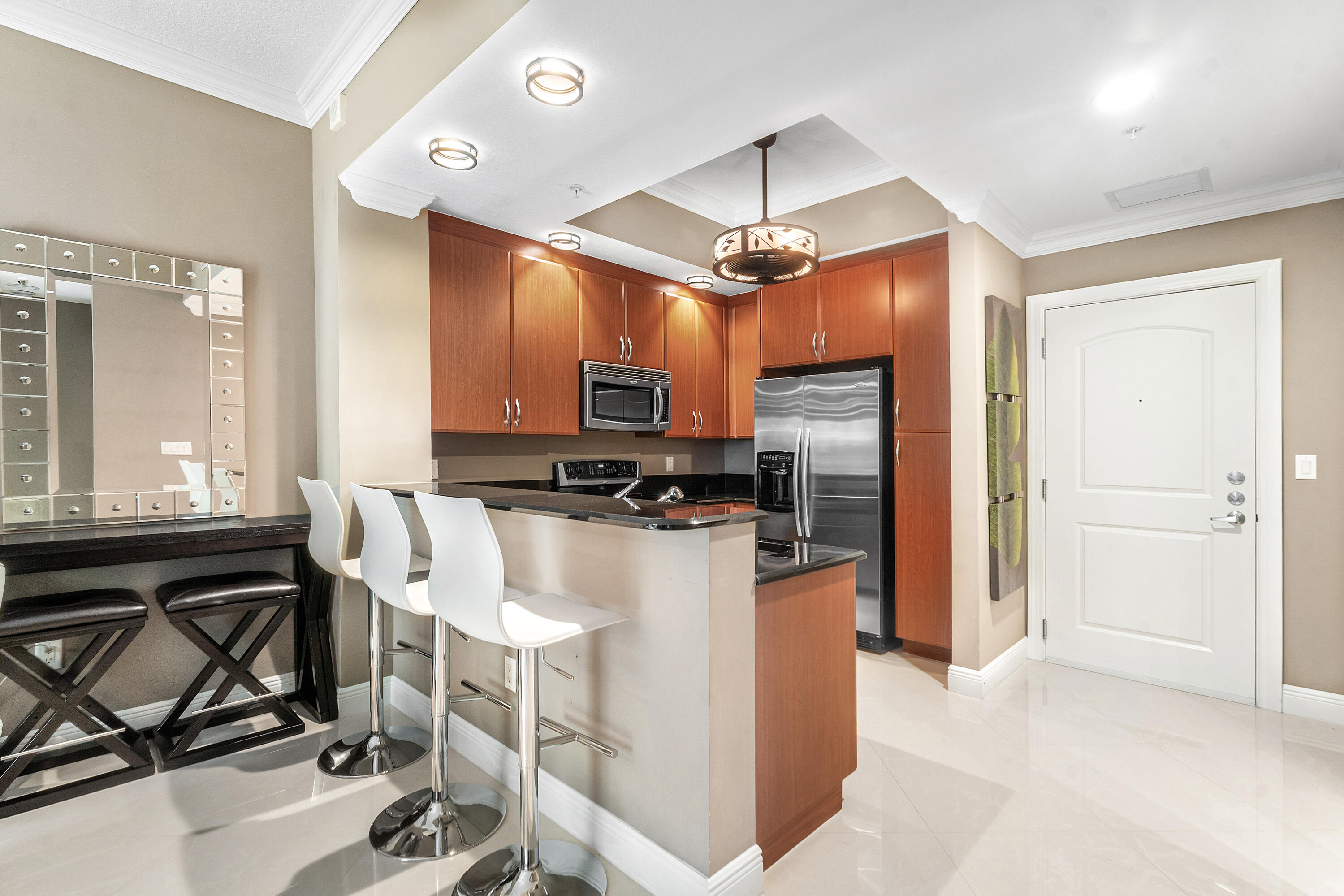 701 S Olive Avenue 609