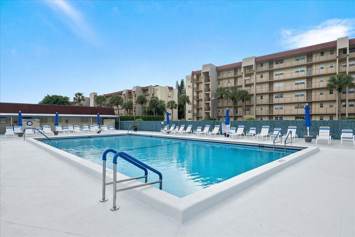 HAMLET AT POINCIANA CONDO - Residential