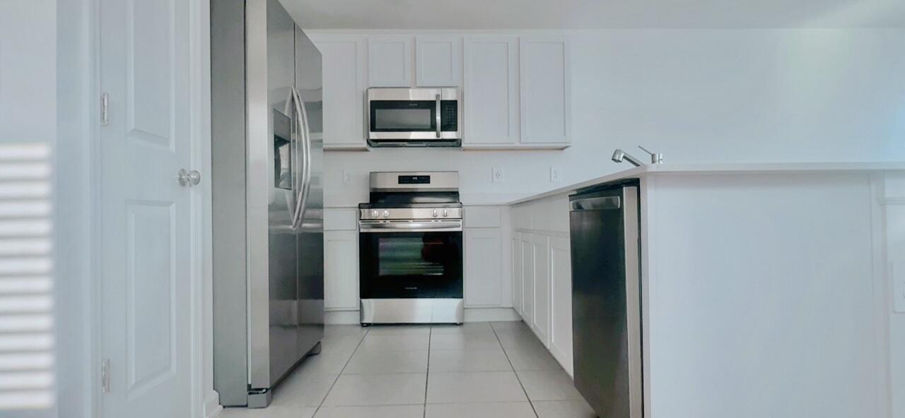 PEACE CREEK RESERVE - Residential Lease