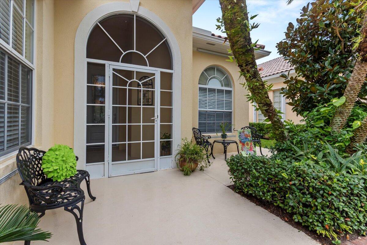 9182 SE Eldorado Way