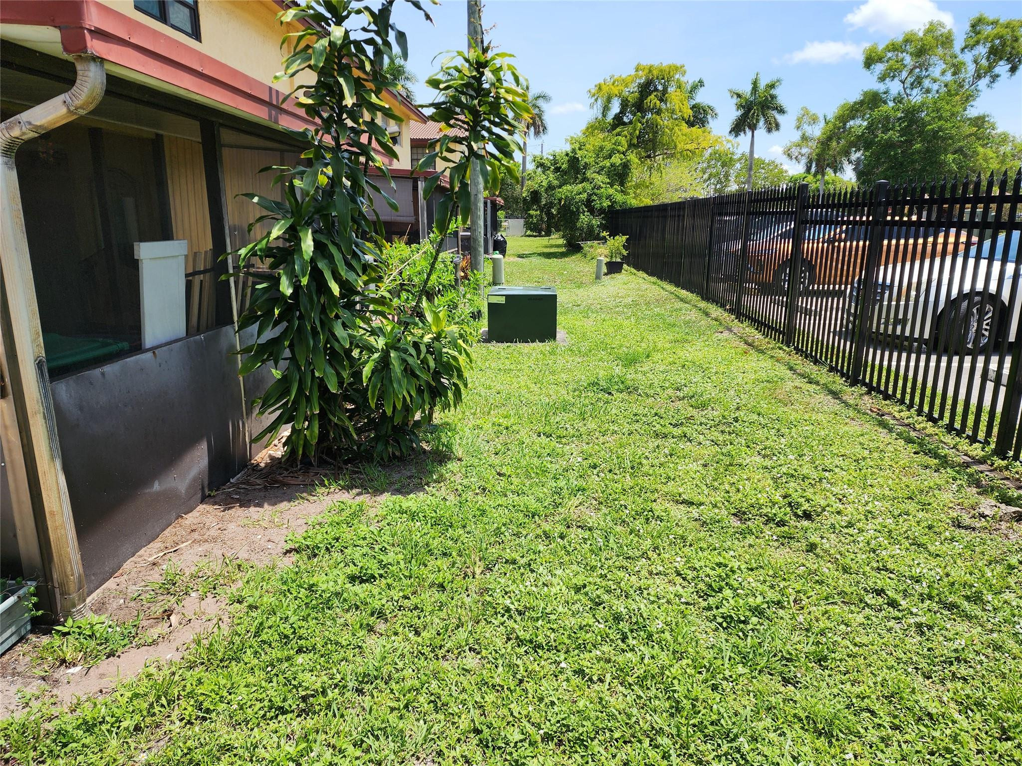 COLONIES TWO CONDO - Residential