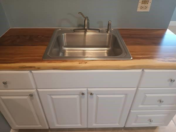 F A Barretts Sub Of W1/2 - Residential Lease