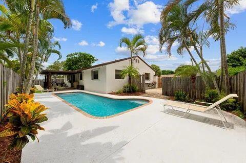 WEST DEERFIELD BEACH - Residential Lease
