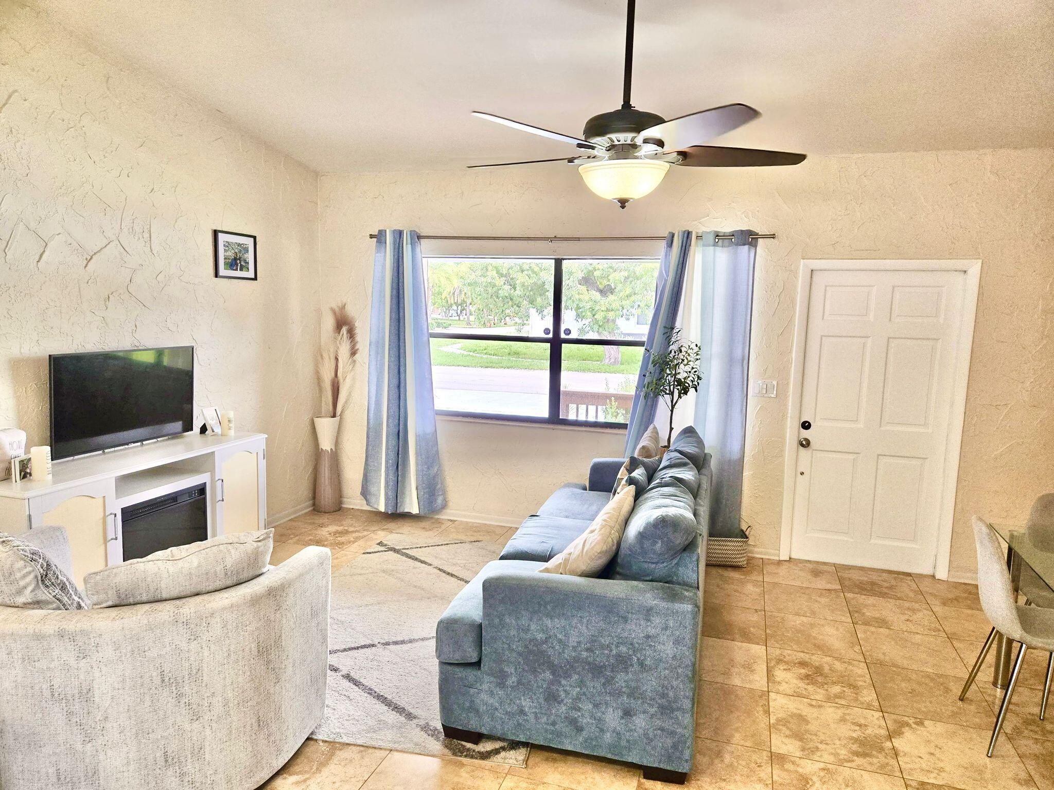 WEST DEERFIELD BEACH - Residential Lease
