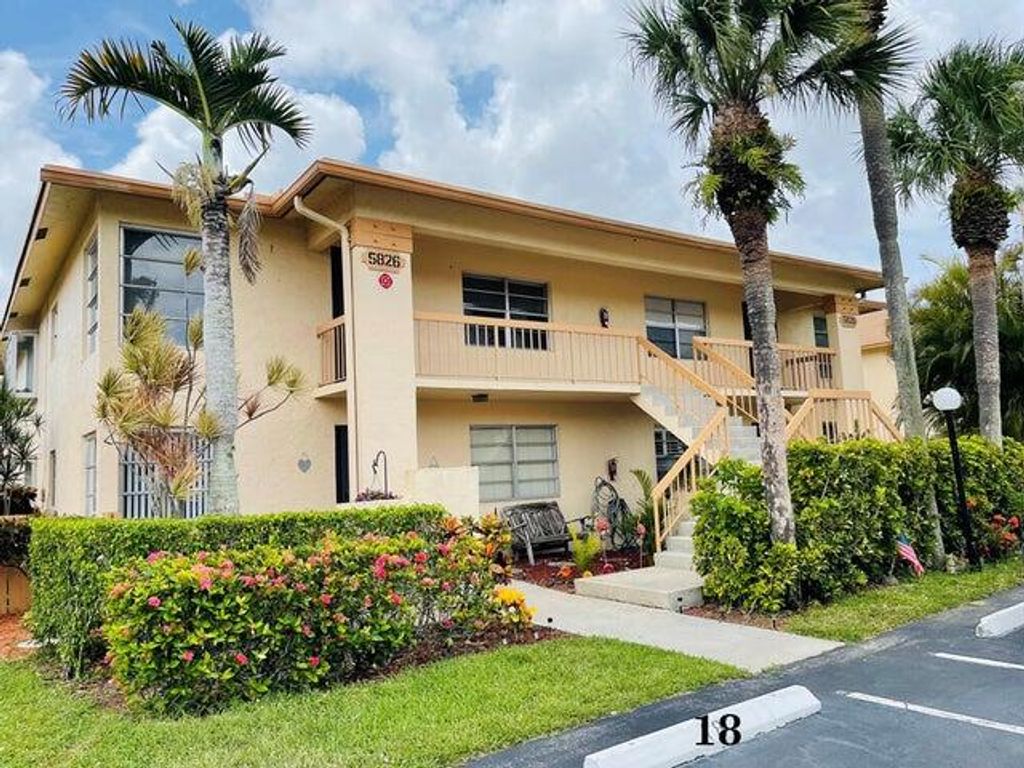 Photo of 5826 Areca Palm Ct #Unit B, Delray Beach, FL 33484 (MLS # R11022400)