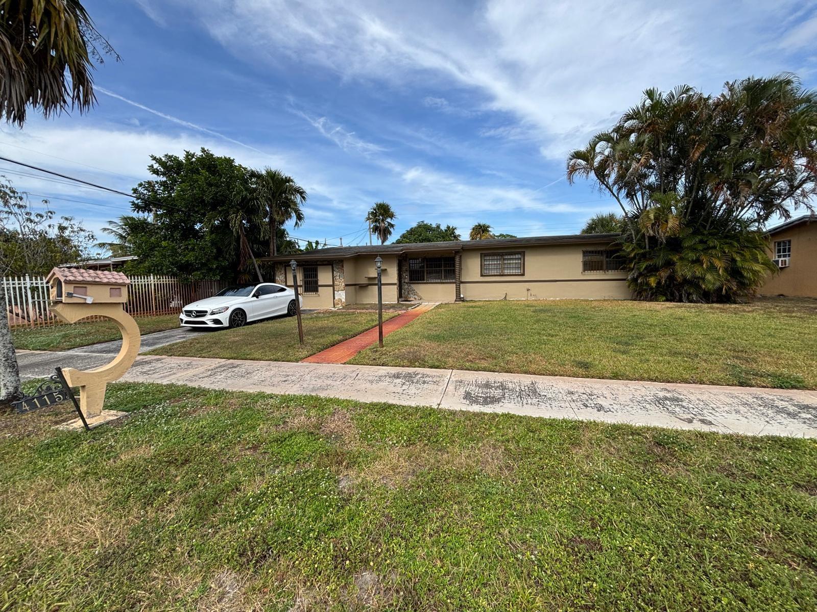 CAROL CITY GARDENS - Residential