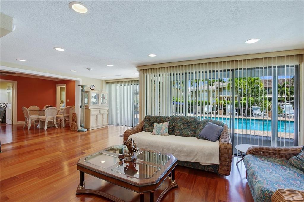 Lake Placid 35-23 B - Residential