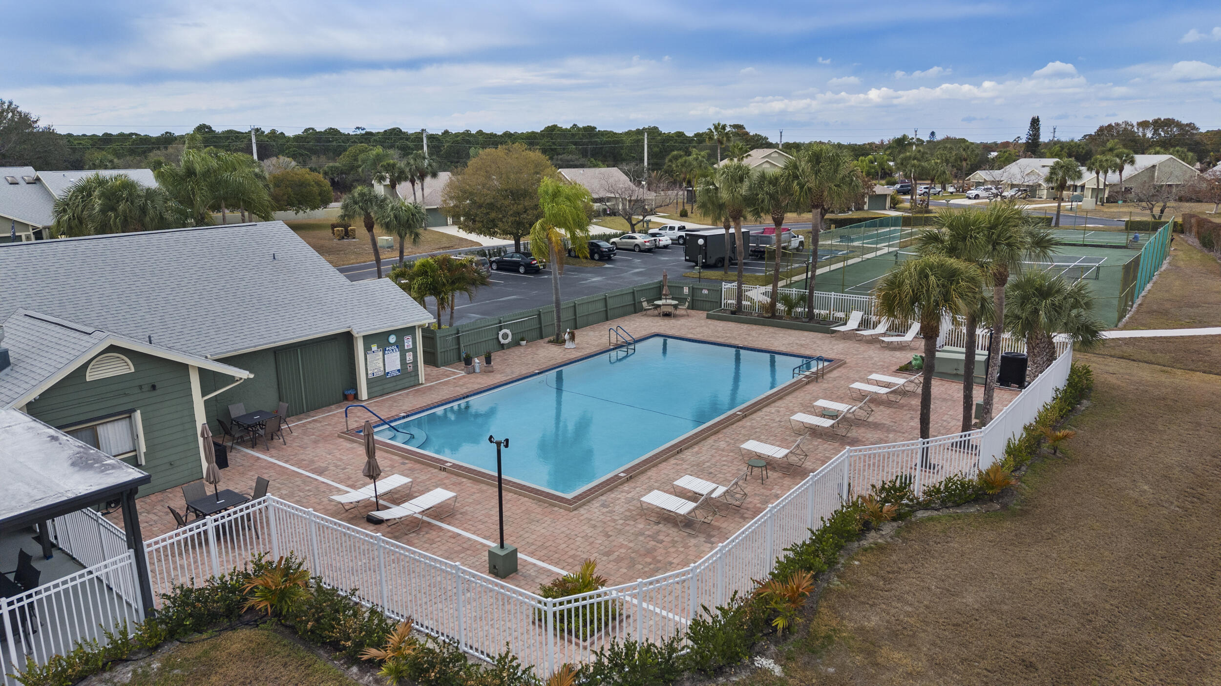 Villas of Village Green - Residential Lease