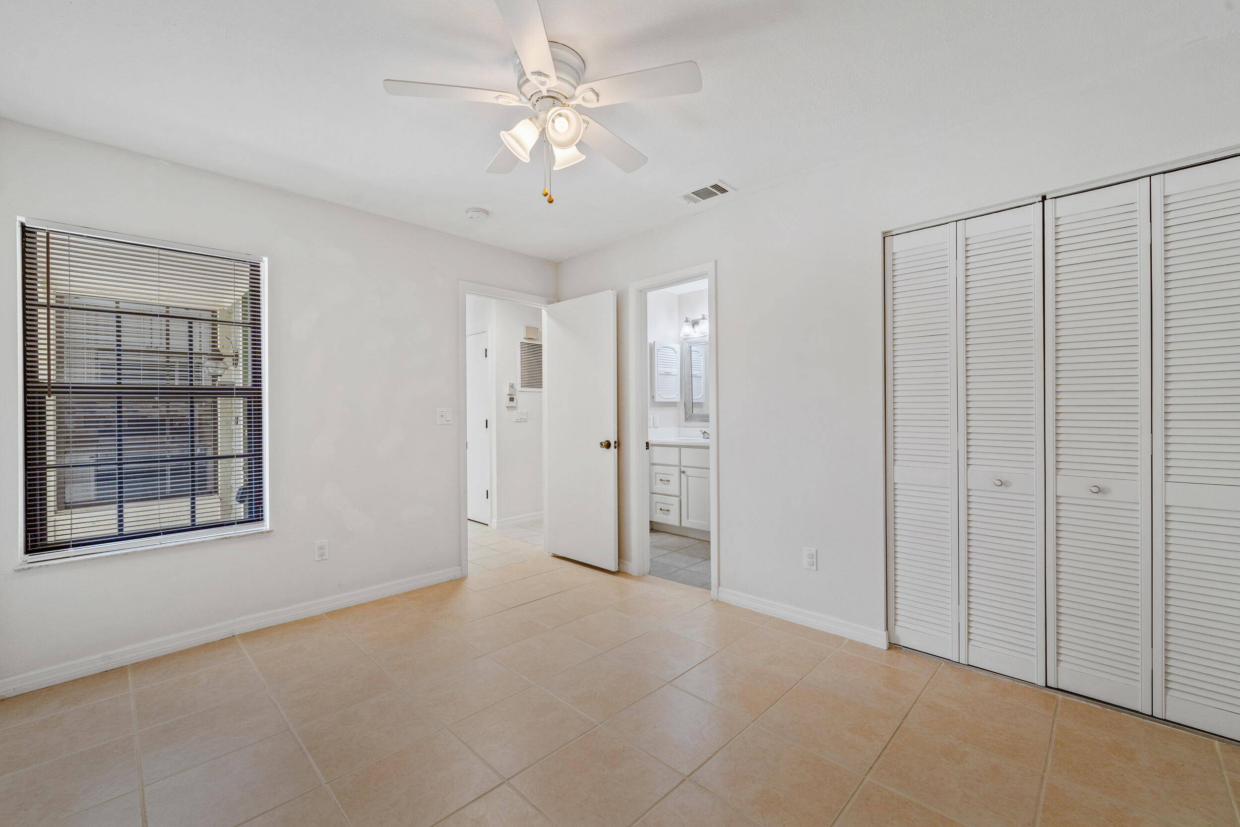 Villas of Village Green - Residential Lease