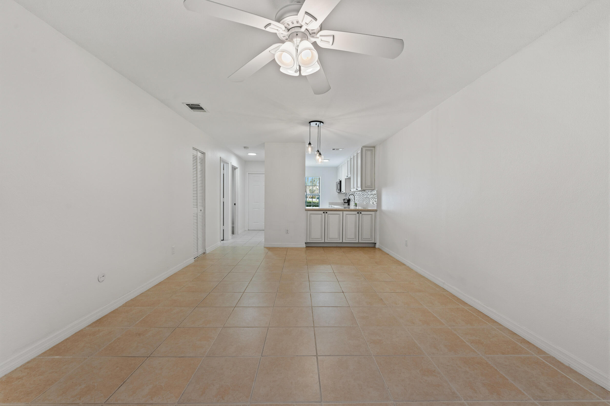 Villas of Village Green - Residential Lease