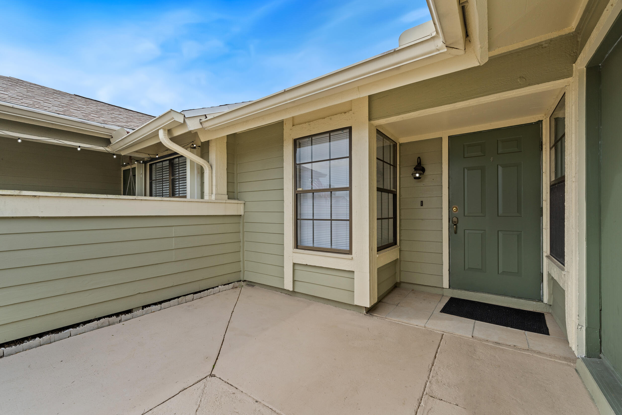 Villas of Village Green - Residential Lease