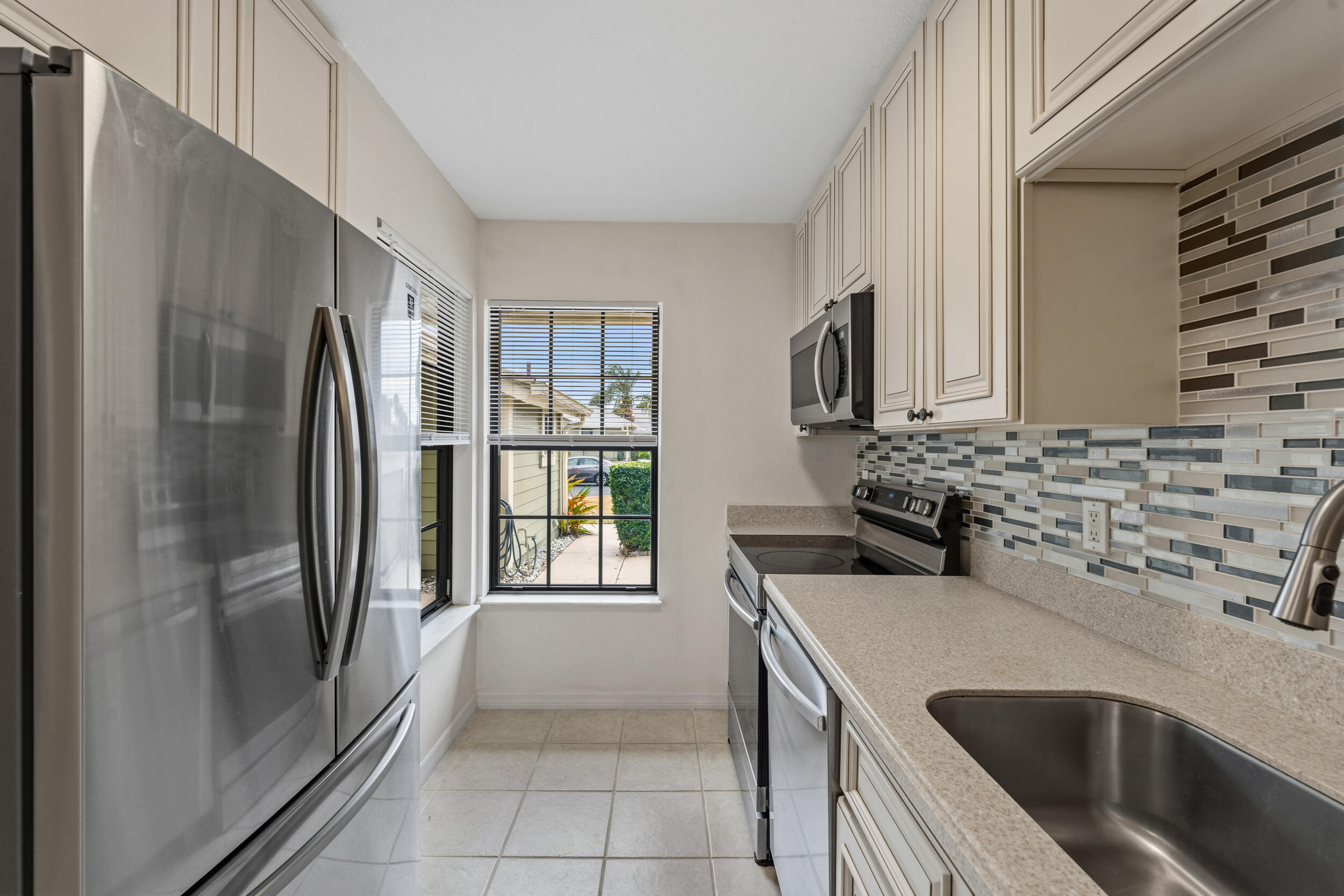 Villas of Village Green - Residential Lease