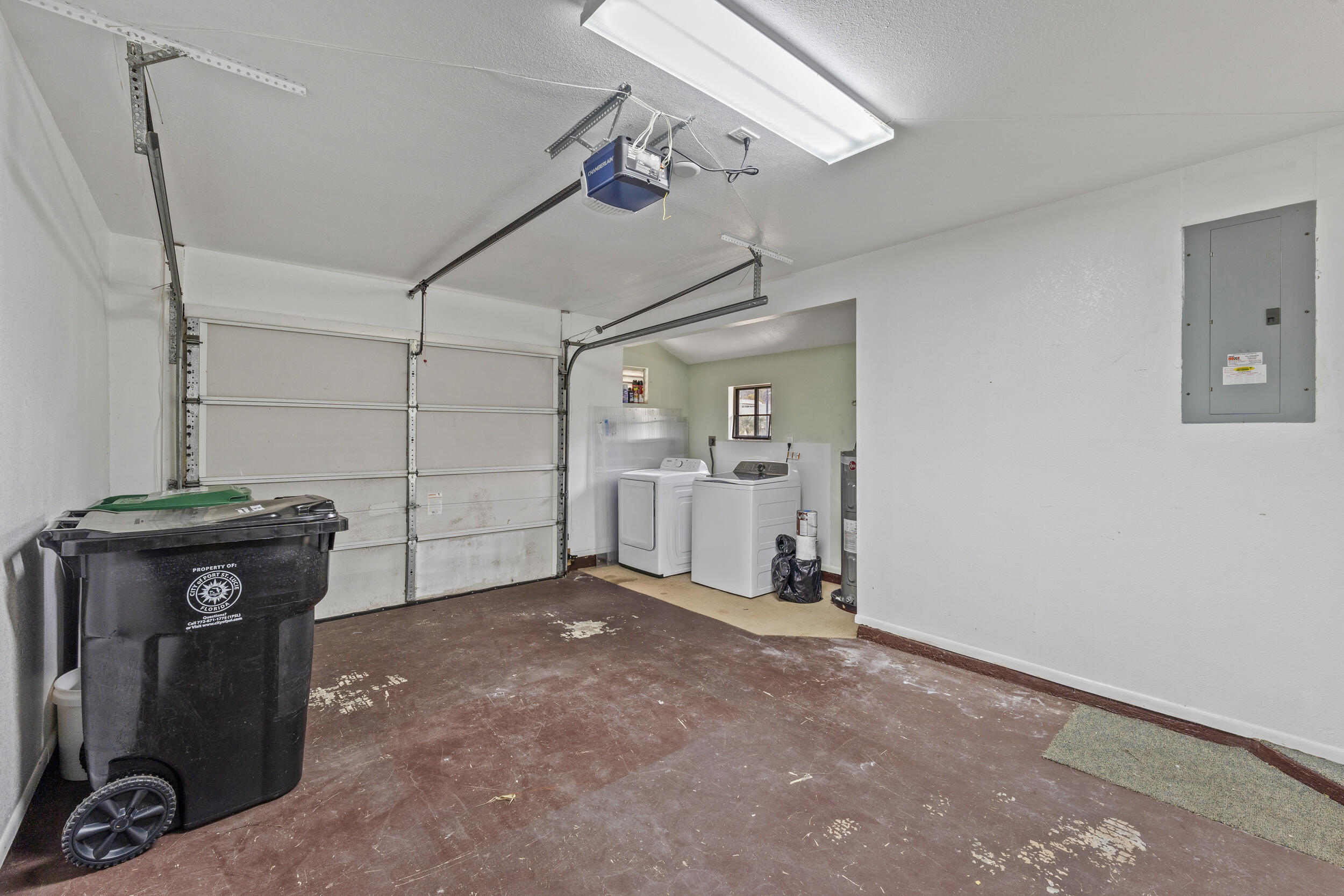 Villas of Village Green - Residential Lease