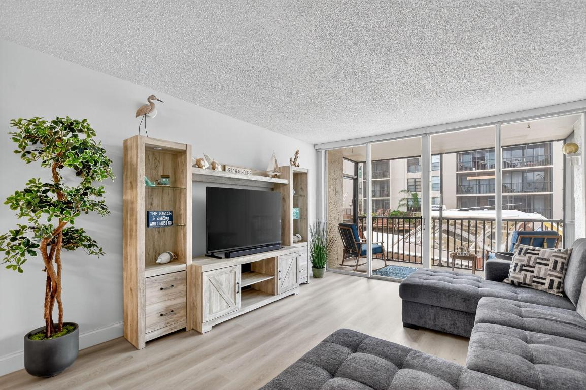 Boca Bayou - Residential Lease