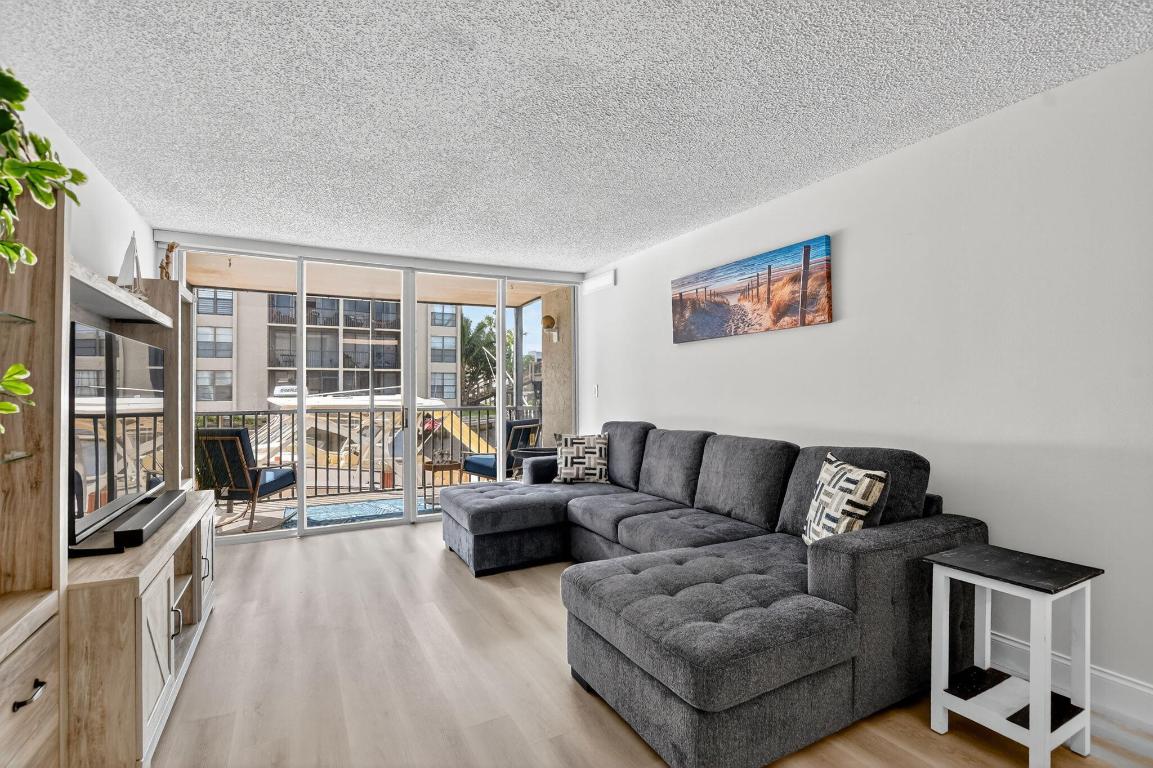 Boca Bayou - Residential Lease