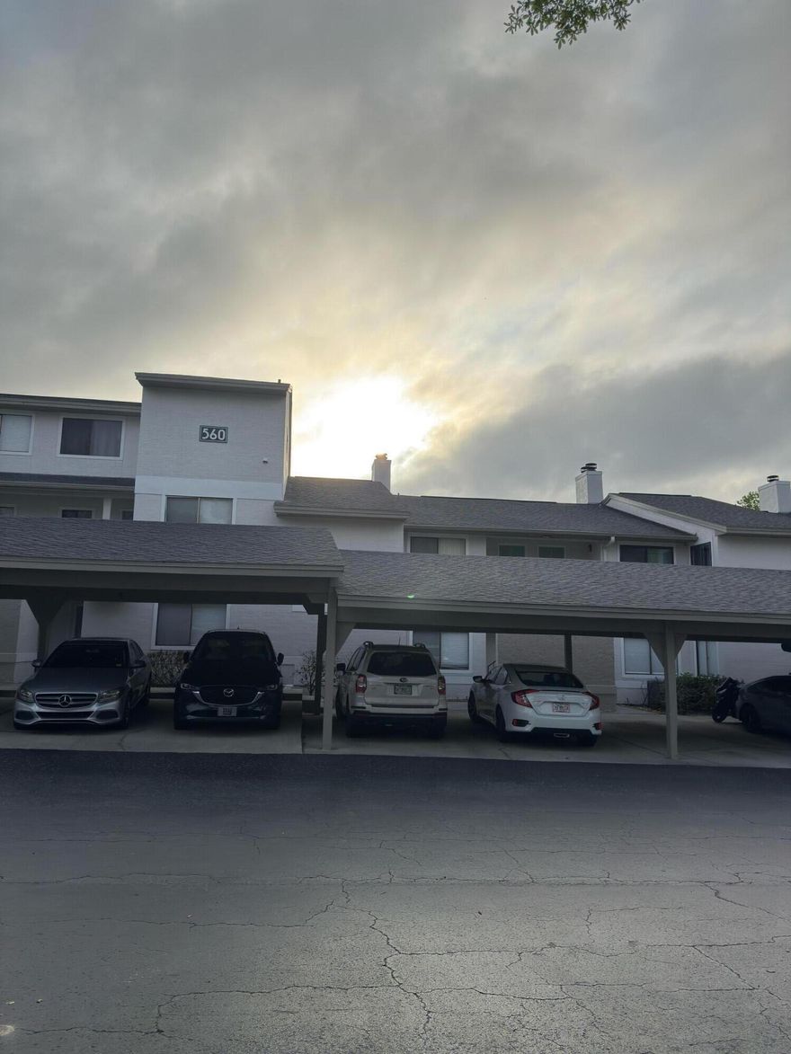 Very well kept, garden view unit with closed patio, fireplace, updated vinyl tile flooring, new kitchen counters, washer and dryer in unit, separate storage unit on side of building. Very centrally located with easy access to area attractions.