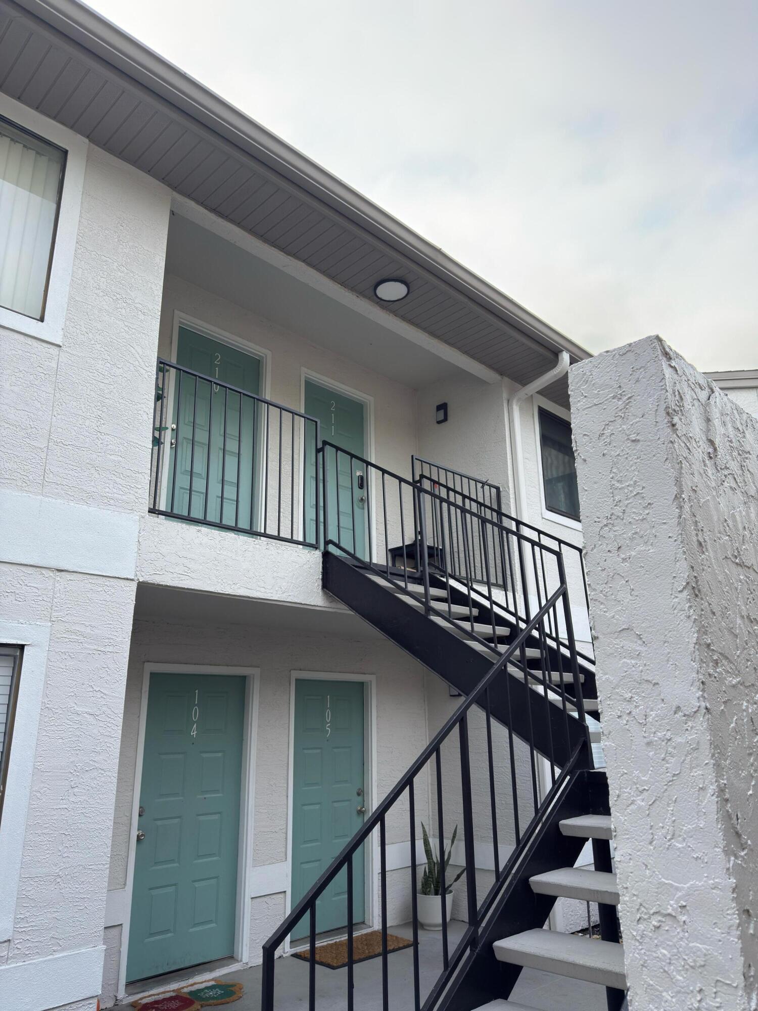 STONE CREEK AT WEKIVA A CONDOMINIUM - Residential