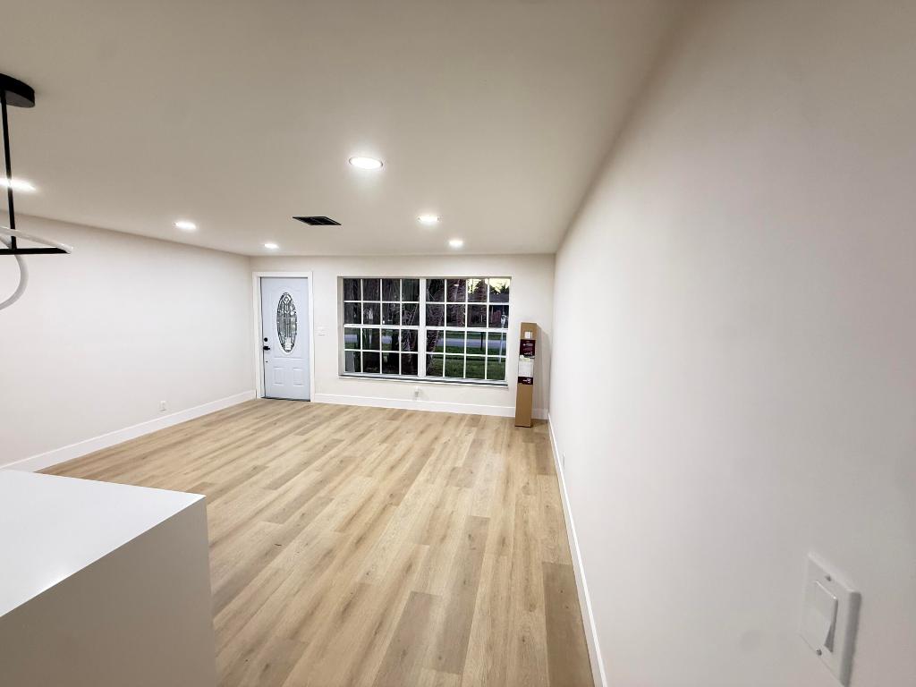 DILLMAN HEIGHTS 3 IN - Residential