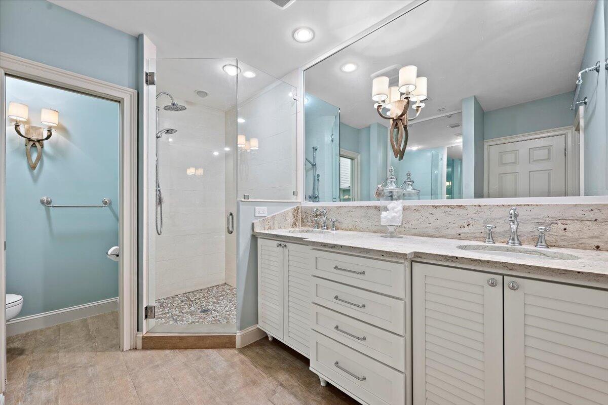 BEACHCOMBER - Residential Lease