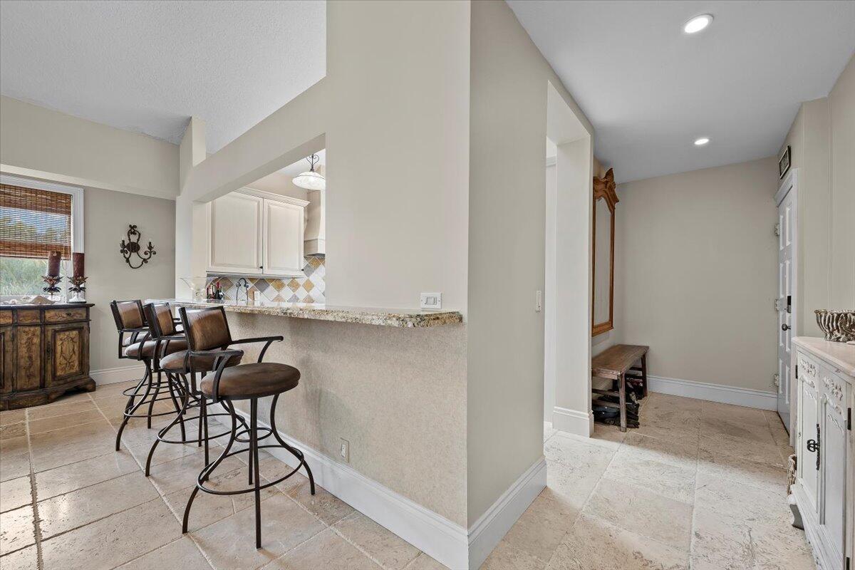 BEACHCOMBER - Residential Lease