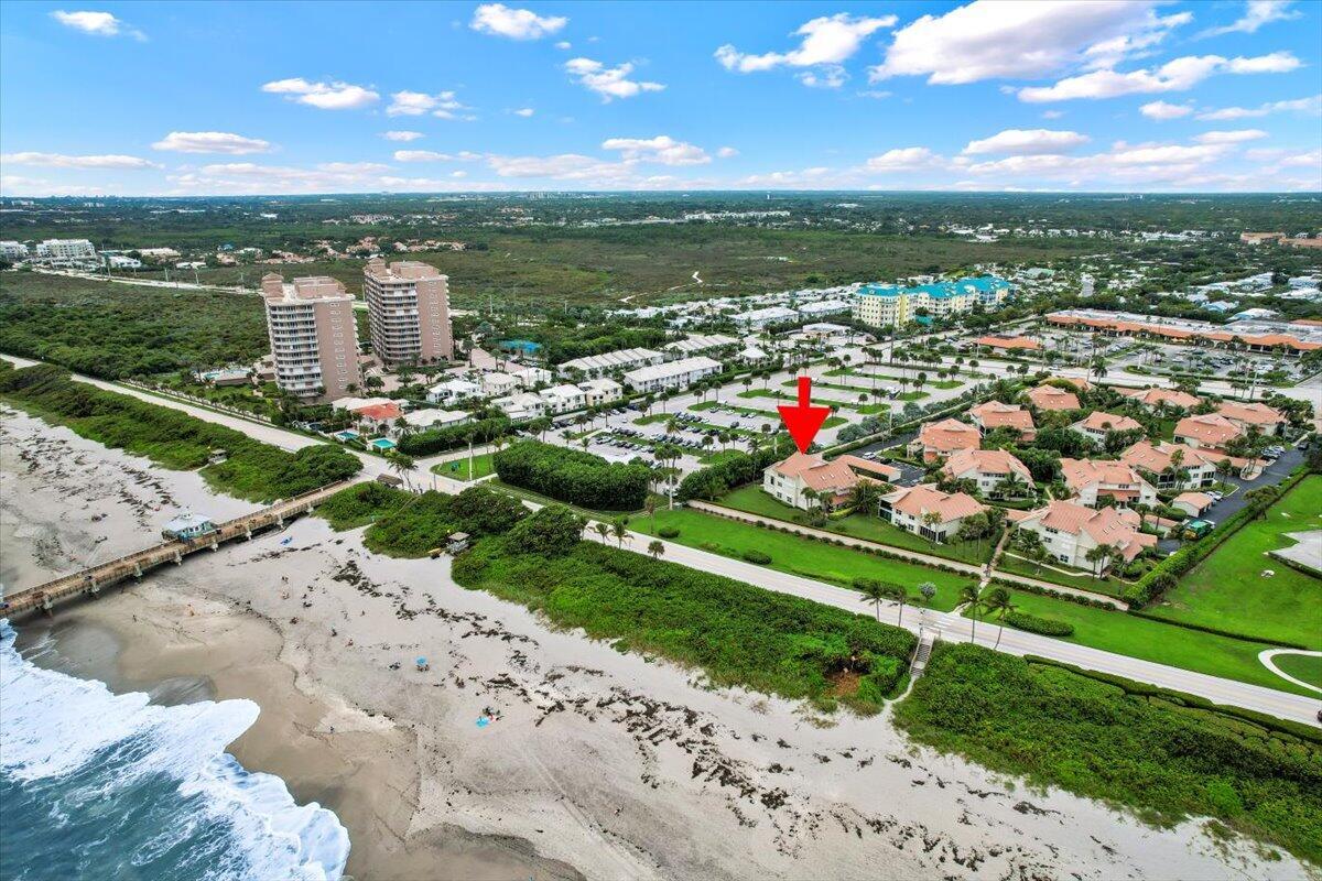 BEACHCOMBER - Residential Lease