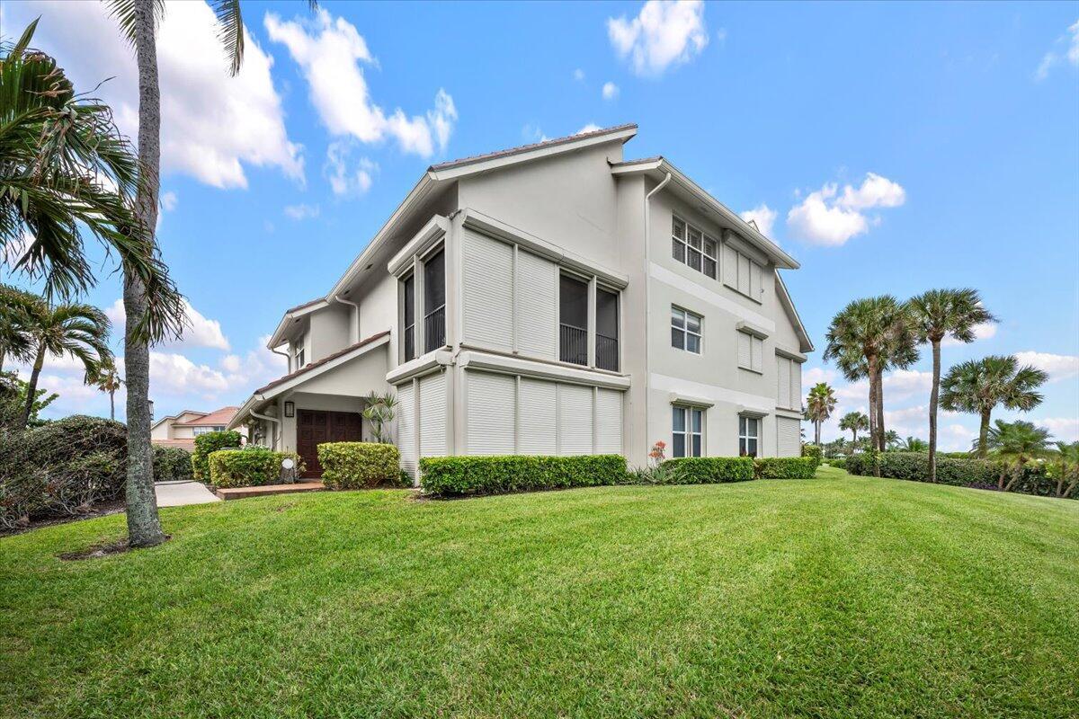 BEACHCOMBER - Residential Lease