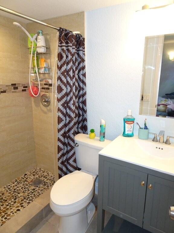 SOUTHEAST PARK CONDO - Residential