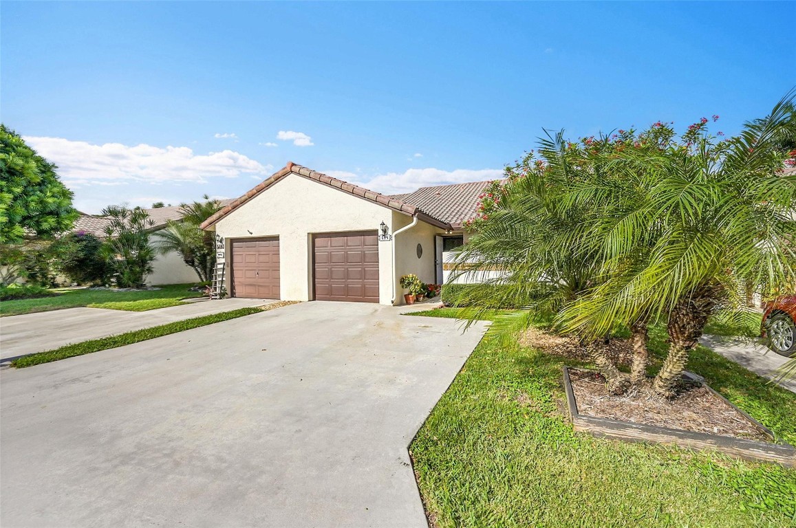 415 Buttonwood Place