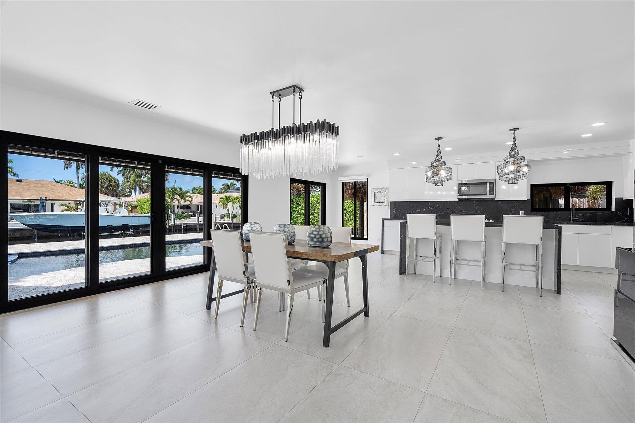 CORAL KEY VILLAS 6TH SEC - Residential