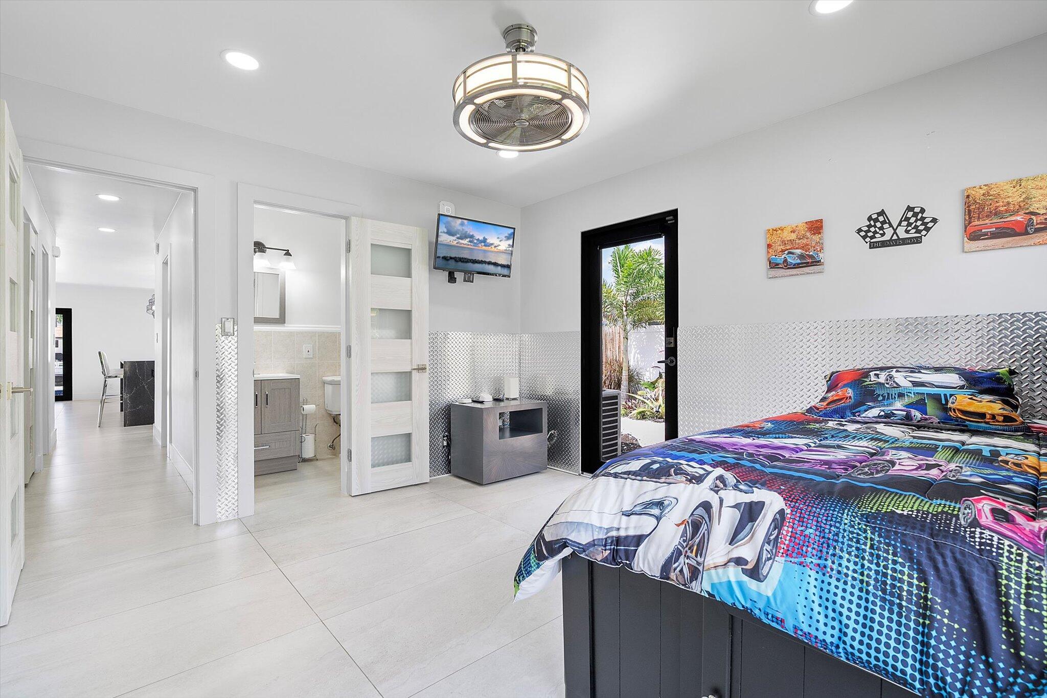 CORAL KEY VILLAS 6TH SEC - Residential