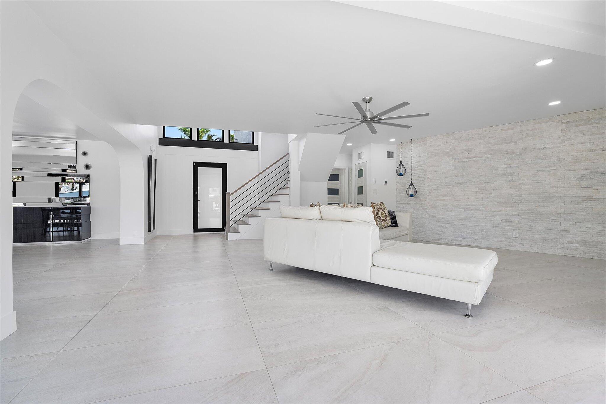 CORAL KEY VILLAS 6TH SEC - Residential