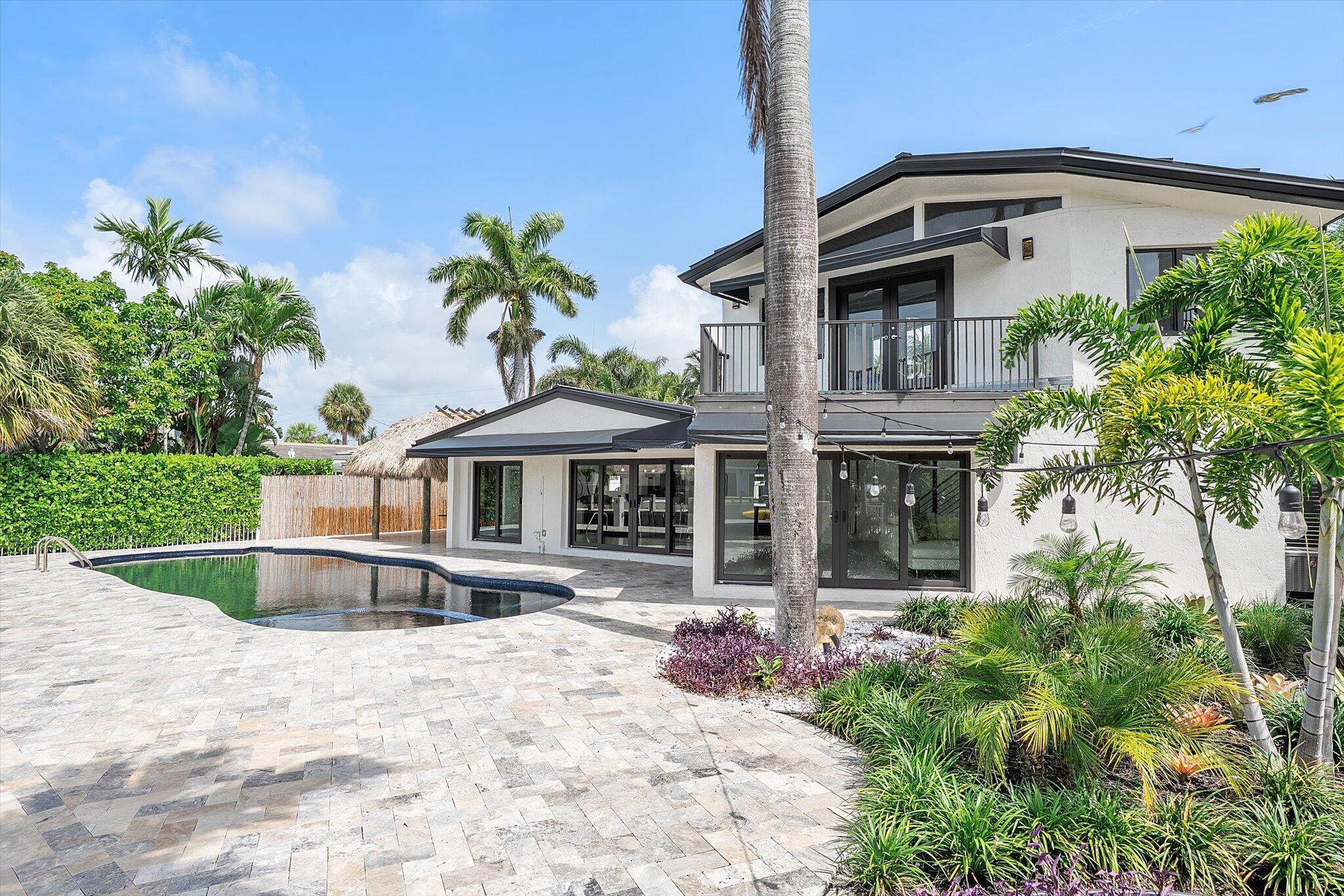 CORAL KEY VILLAS 6TH SEC - Residential