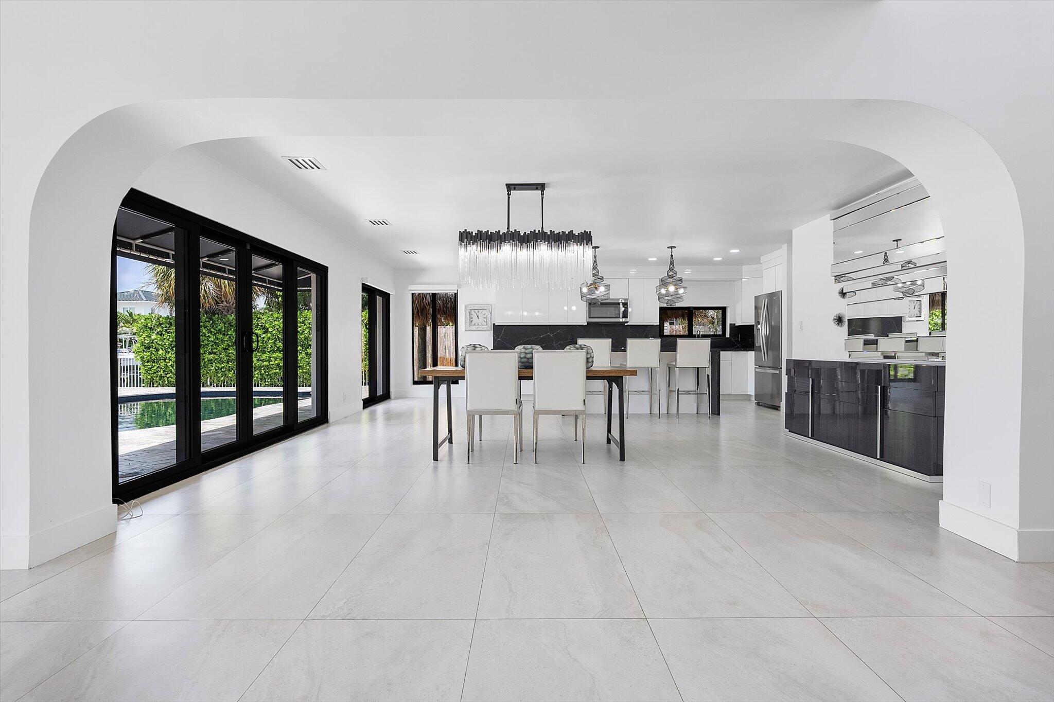 CORAL KEY VILLAS 6TH SEC - Residential