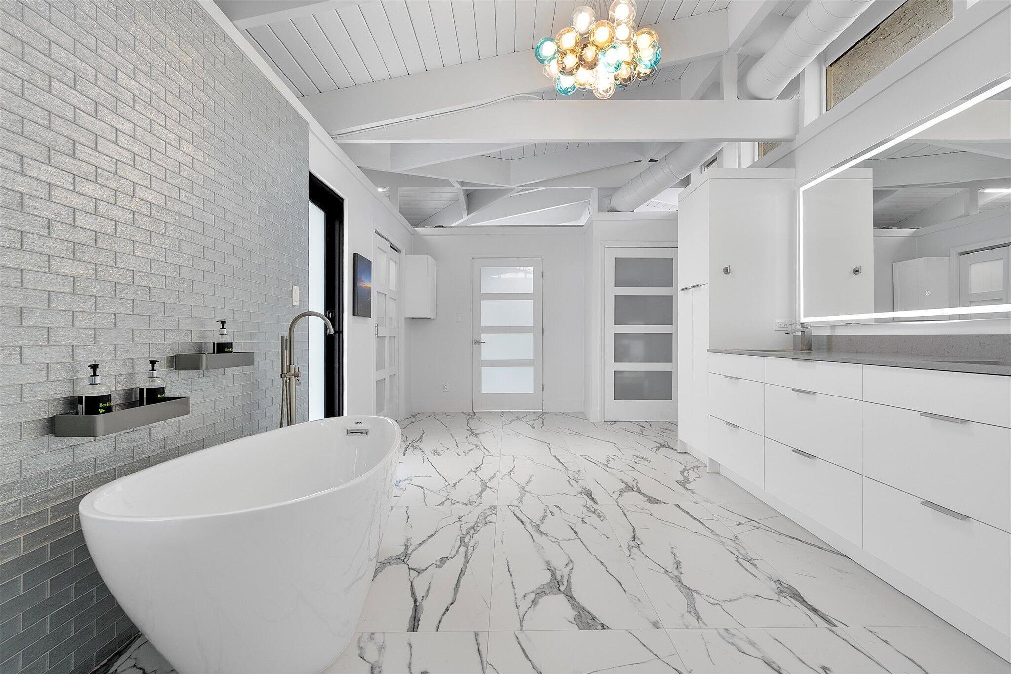CORAL KEY VILLAS 6TH SEC - Residential