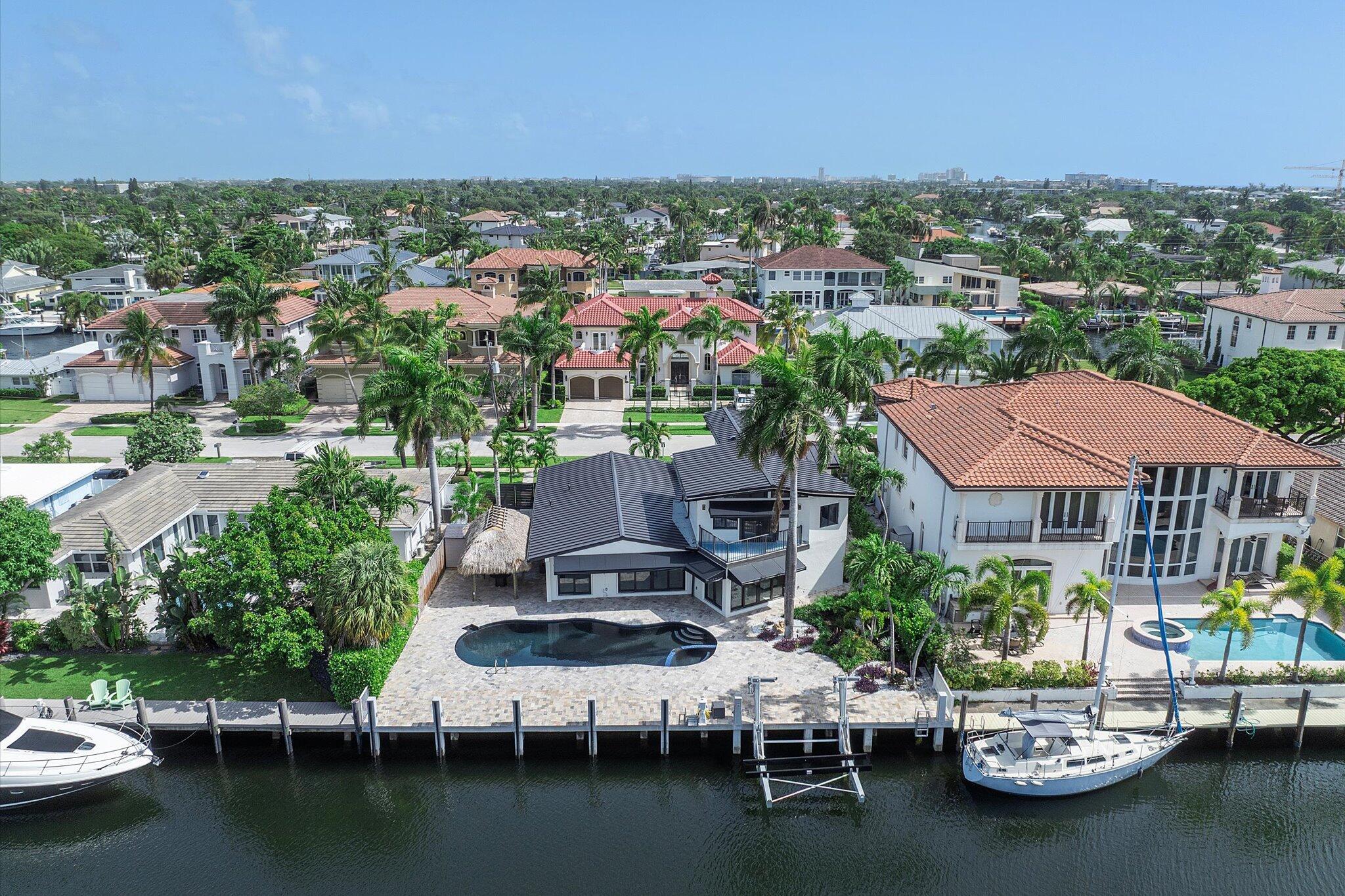 CORAL KEY VILLAS 6TH SEC - Residential