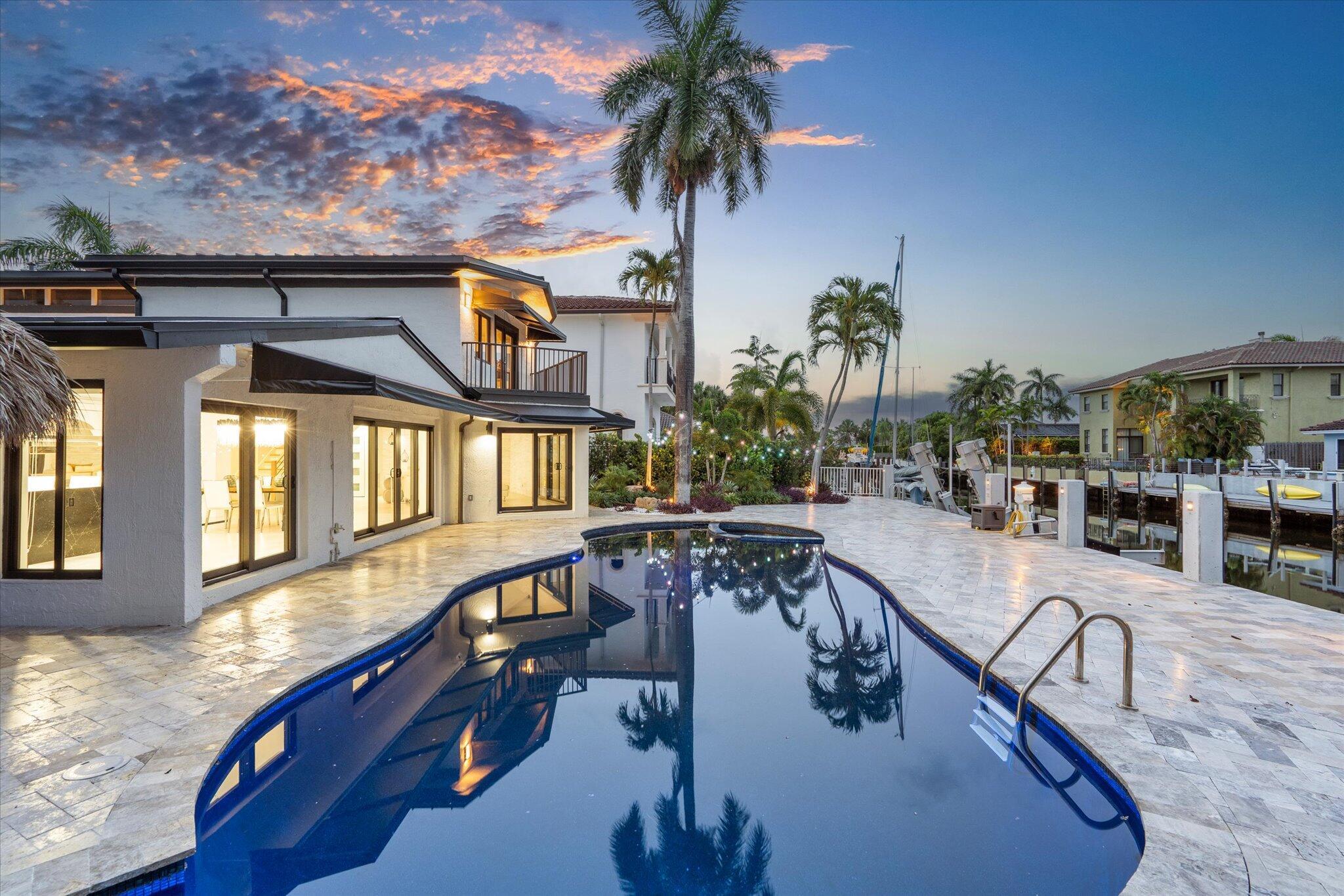 CORAL KEY VILLAS 6TH SEC - Residential