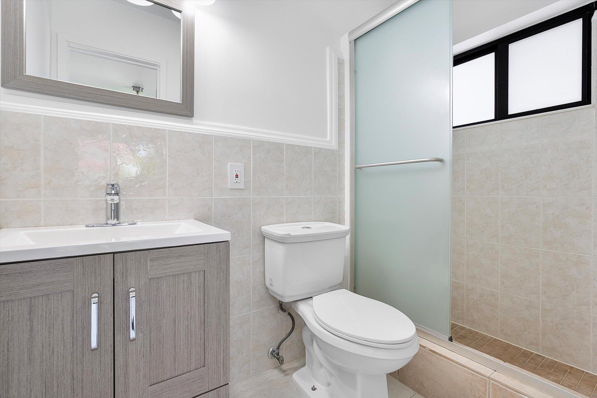 CORAL KEY VILLAS 6TH SEC - Residential