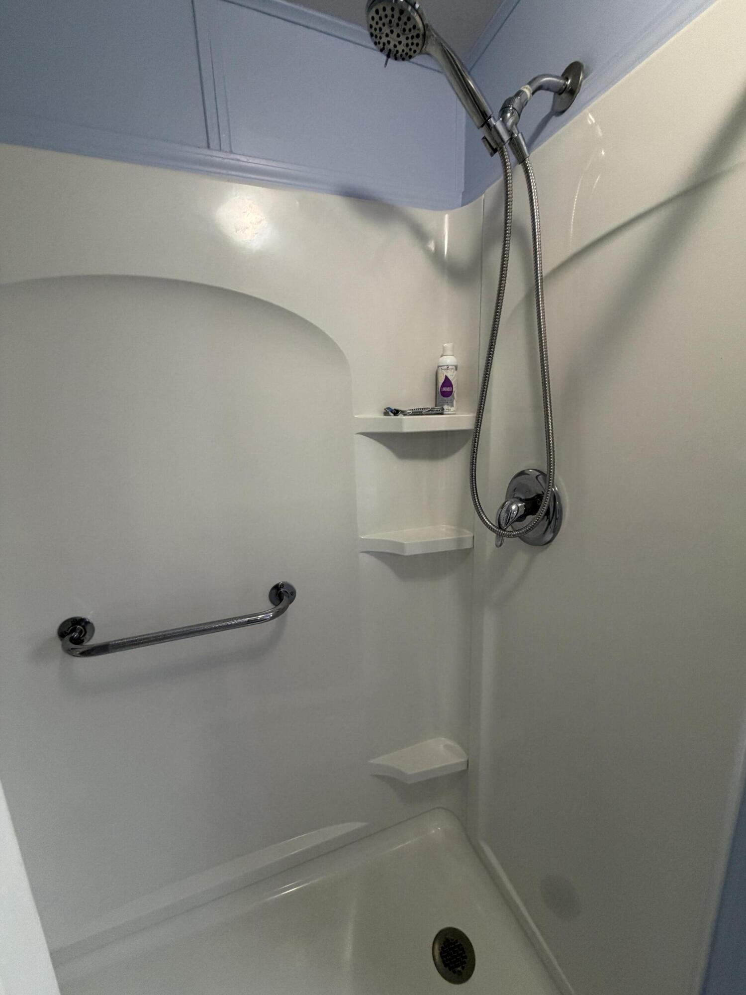 ANCIENT OAKS RV RESORT NO V - Residential