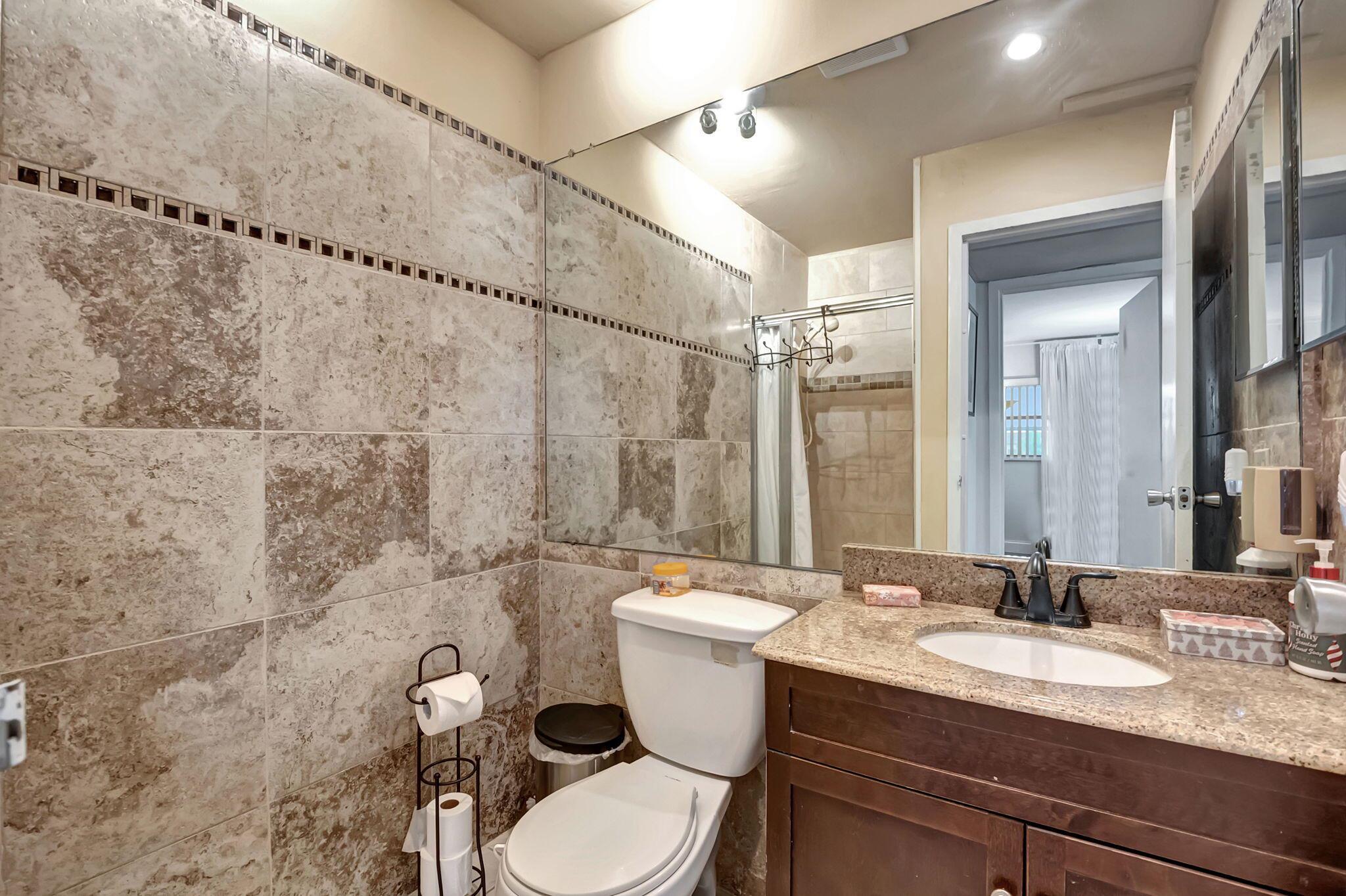 KINGS POINT TUSCANY CONDO - Residential Lease