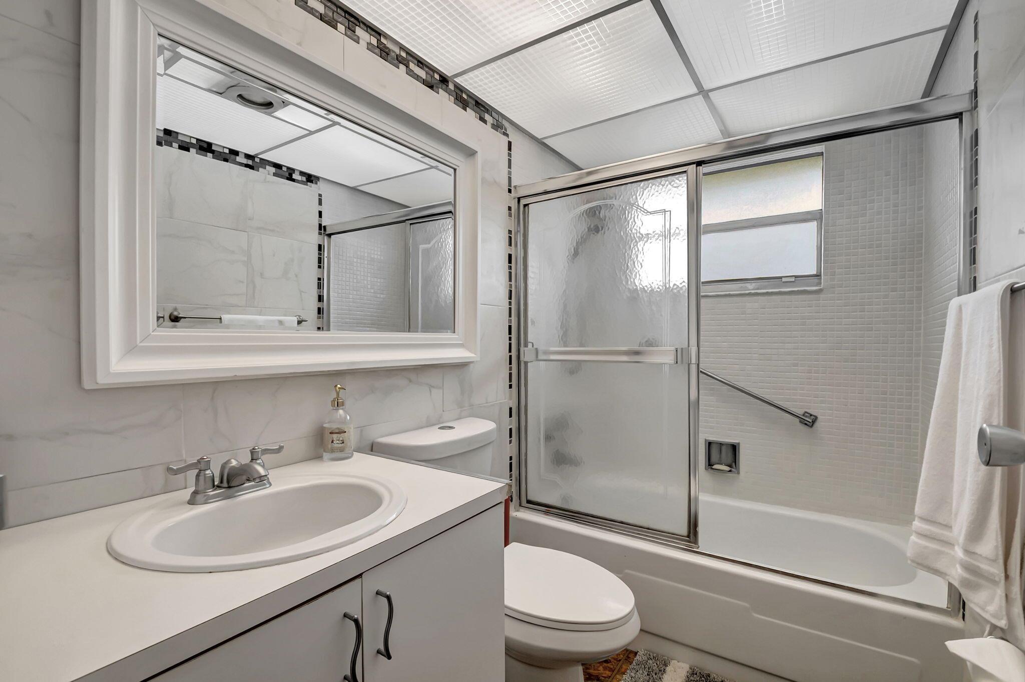 KINGS POINT TUSCANY CONDO - Residential Lease