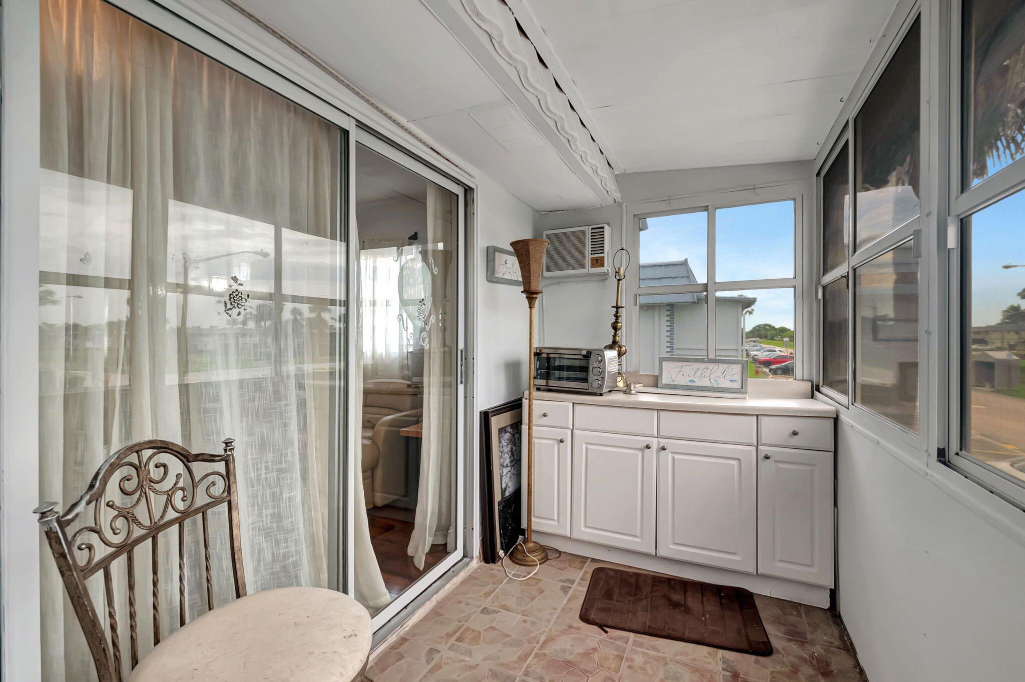 KINGS POINT TUSCANY CONDO - Residential Lease