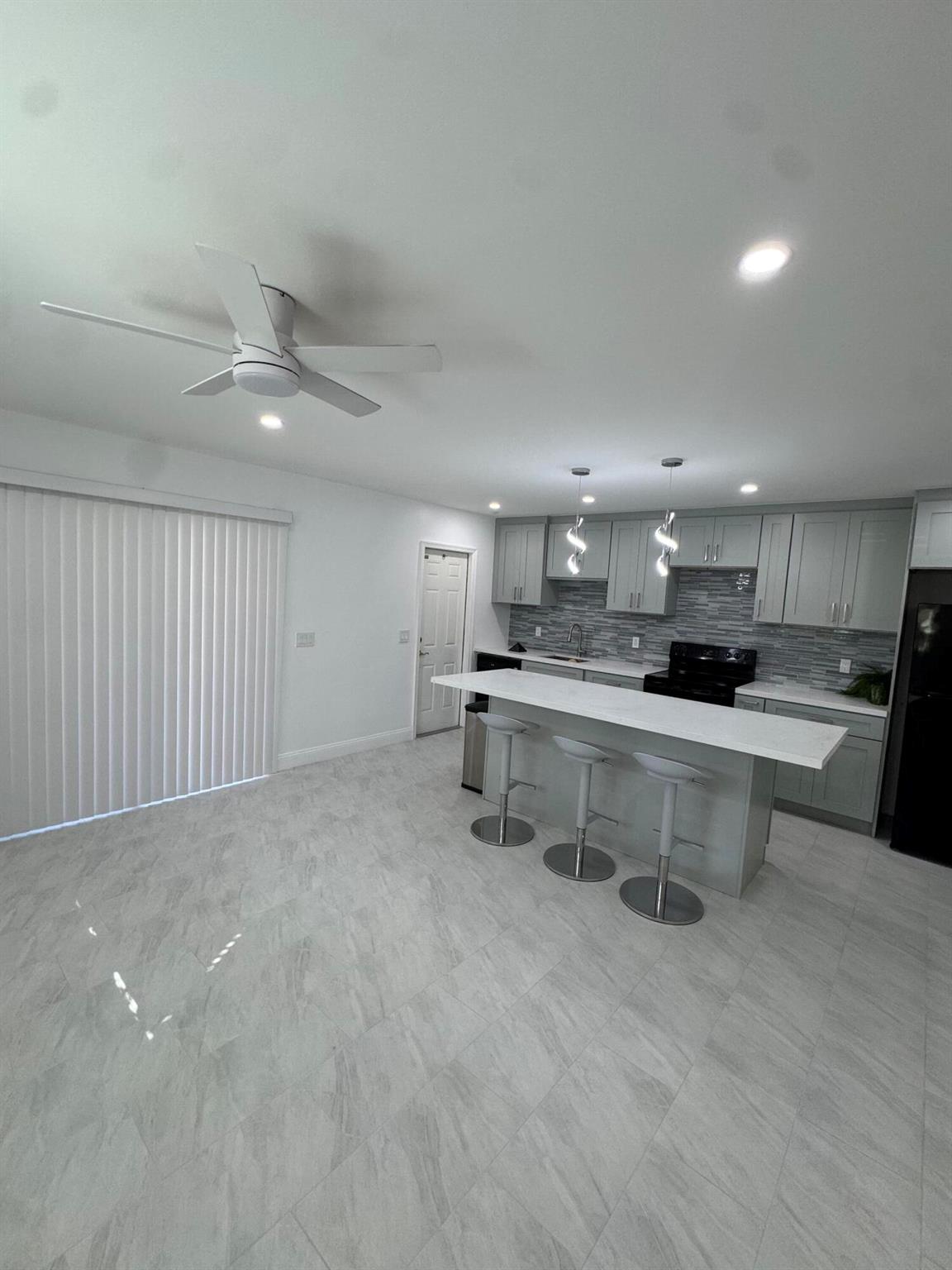 CRESTVIEW BOYNTON - Residential Lease