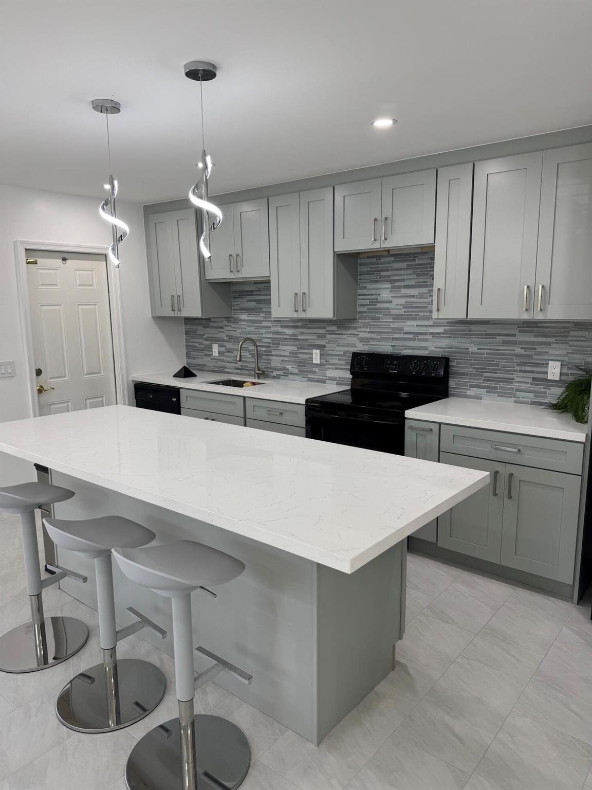 CRESTVIEW BOYNTON - Residential Lease