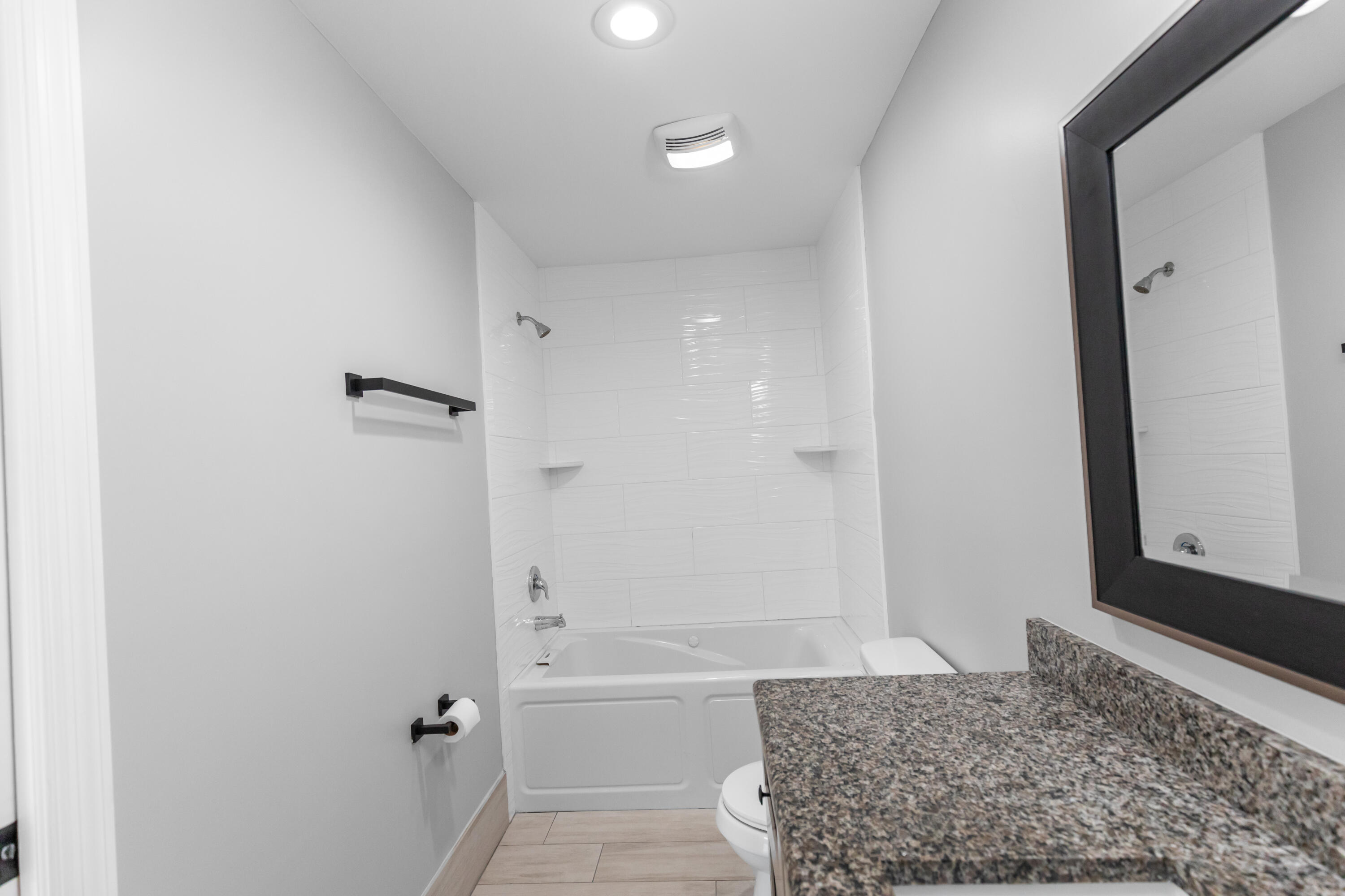 CAMELOT GARDENS-PHASE TEN- BLDG 23 UNIT B - Residential