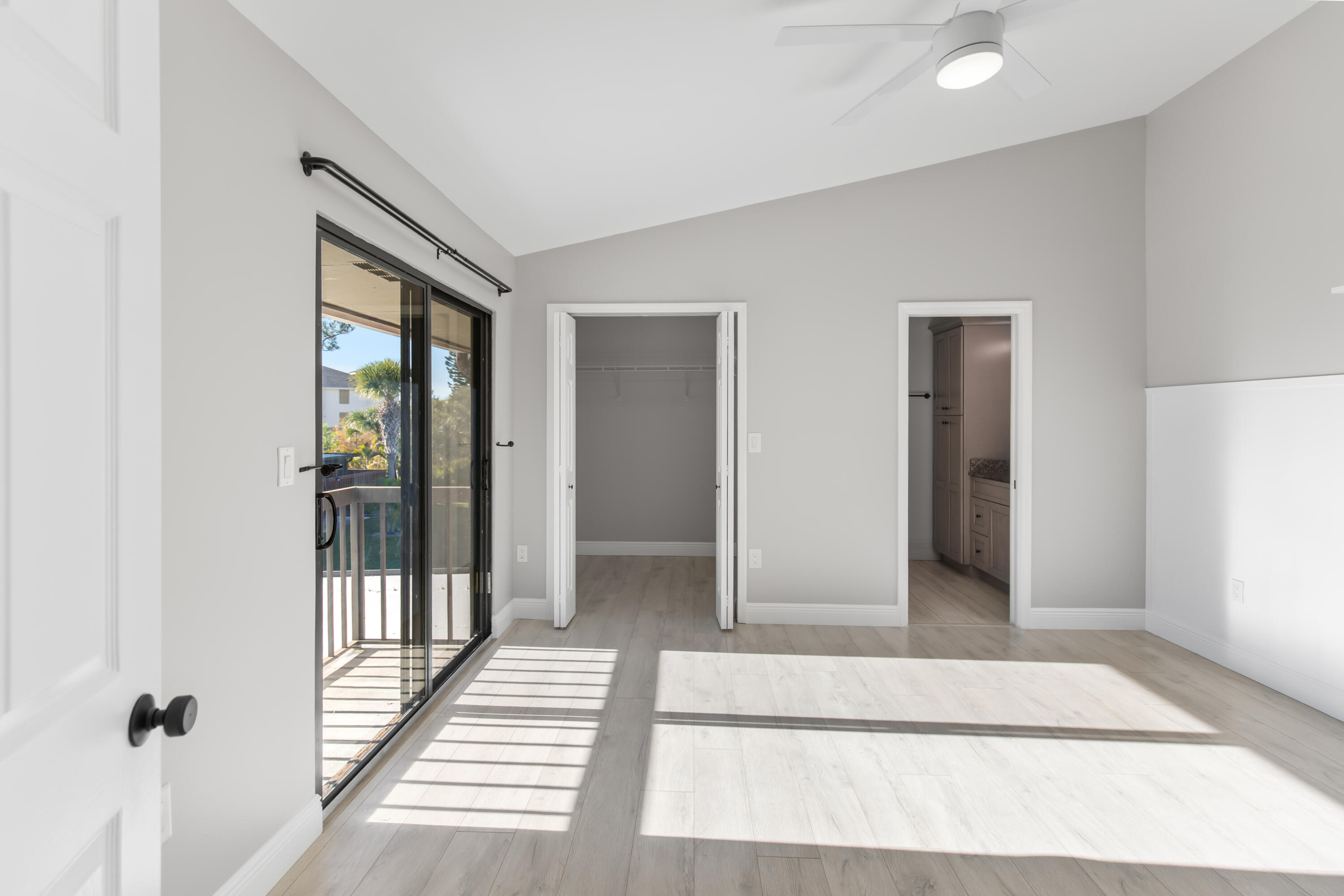 CAMELOT GARDENS-PHASE TEN- BLDG 23 UNIT B - Residential