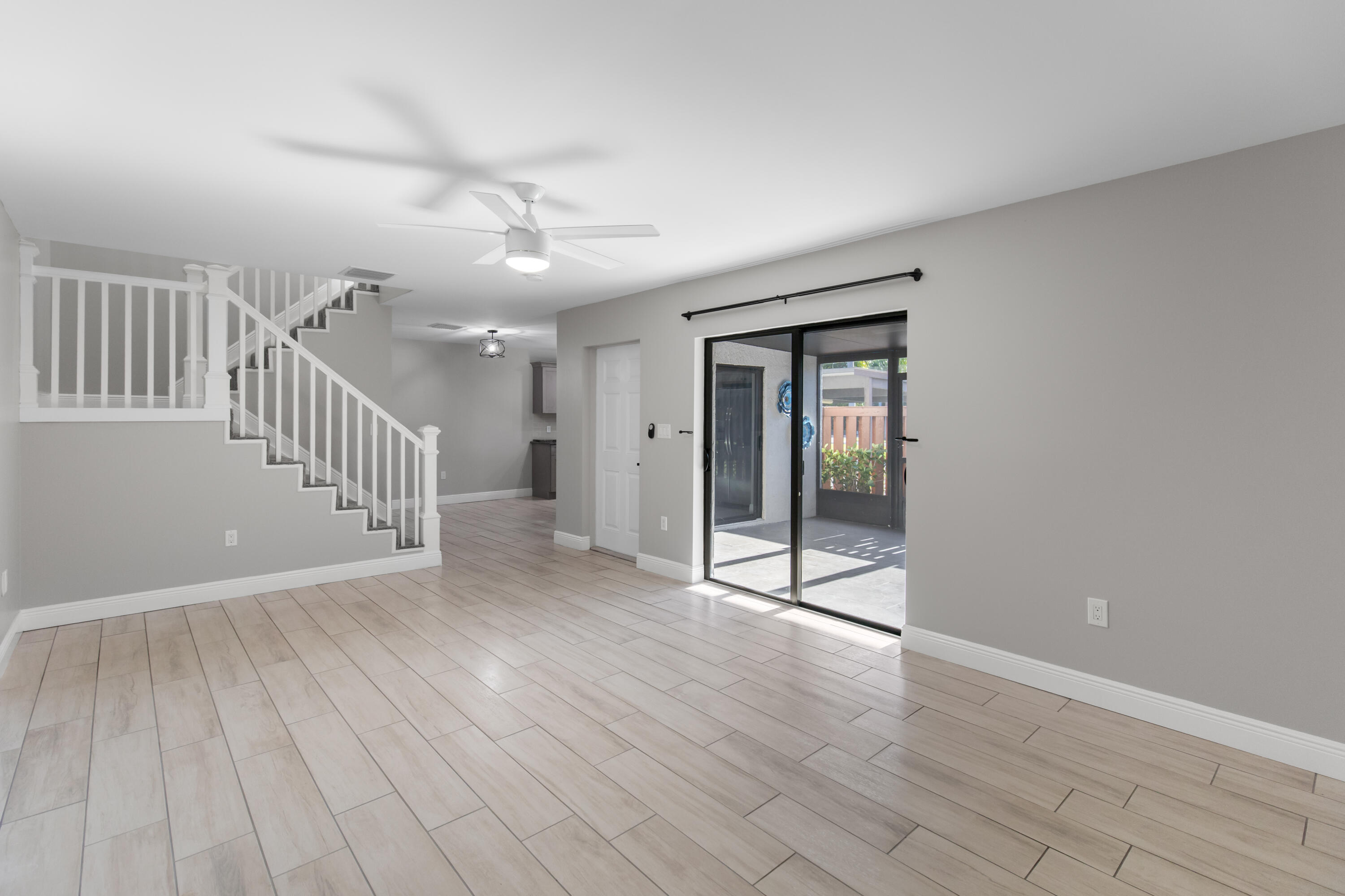 CAMELOT GARDENS-PHASE TEN- BLDG 23 UNIT B - Residential