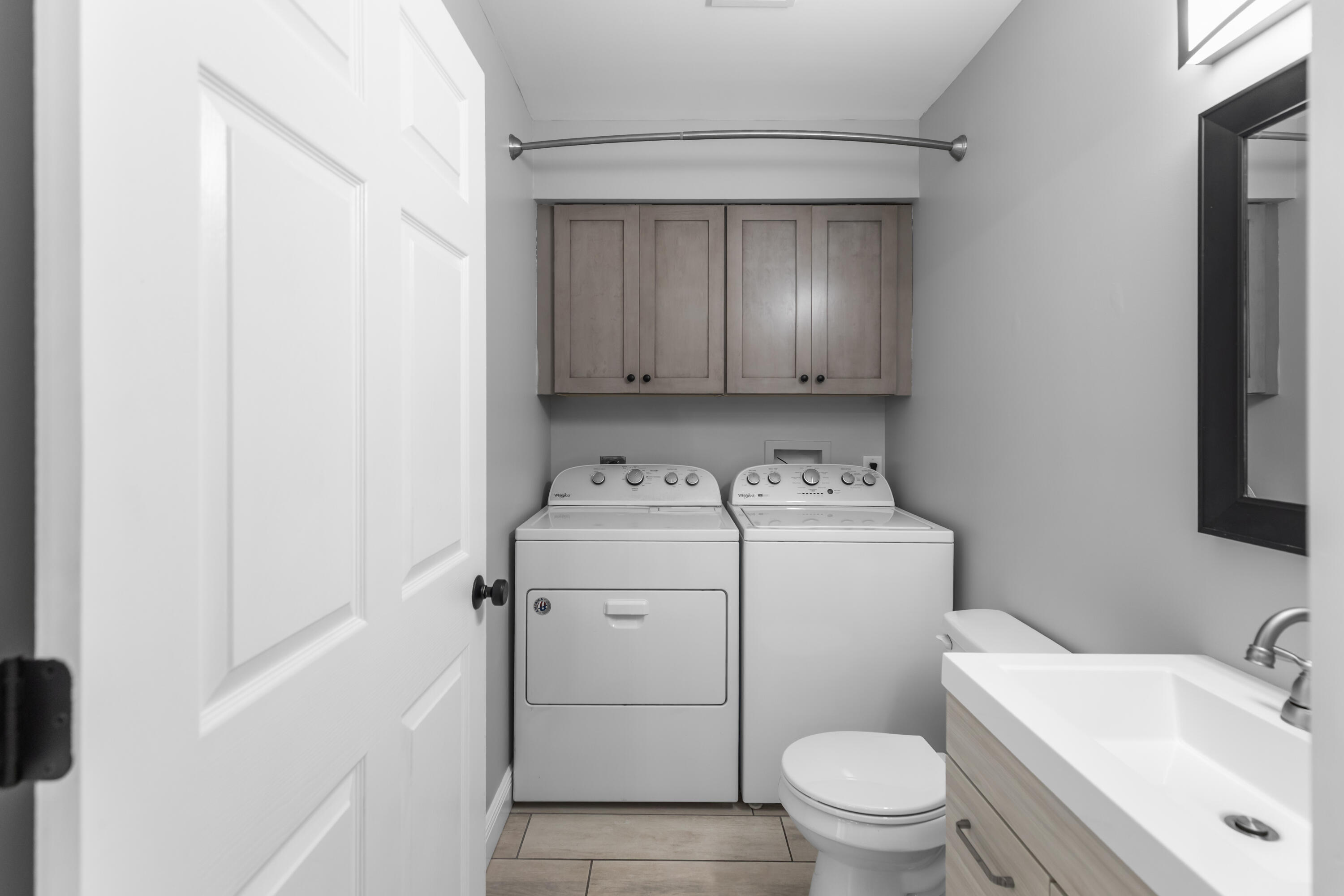 CAMELOT GARDENS-PHASE TEN- BLDG 23 UNIT B - Residential