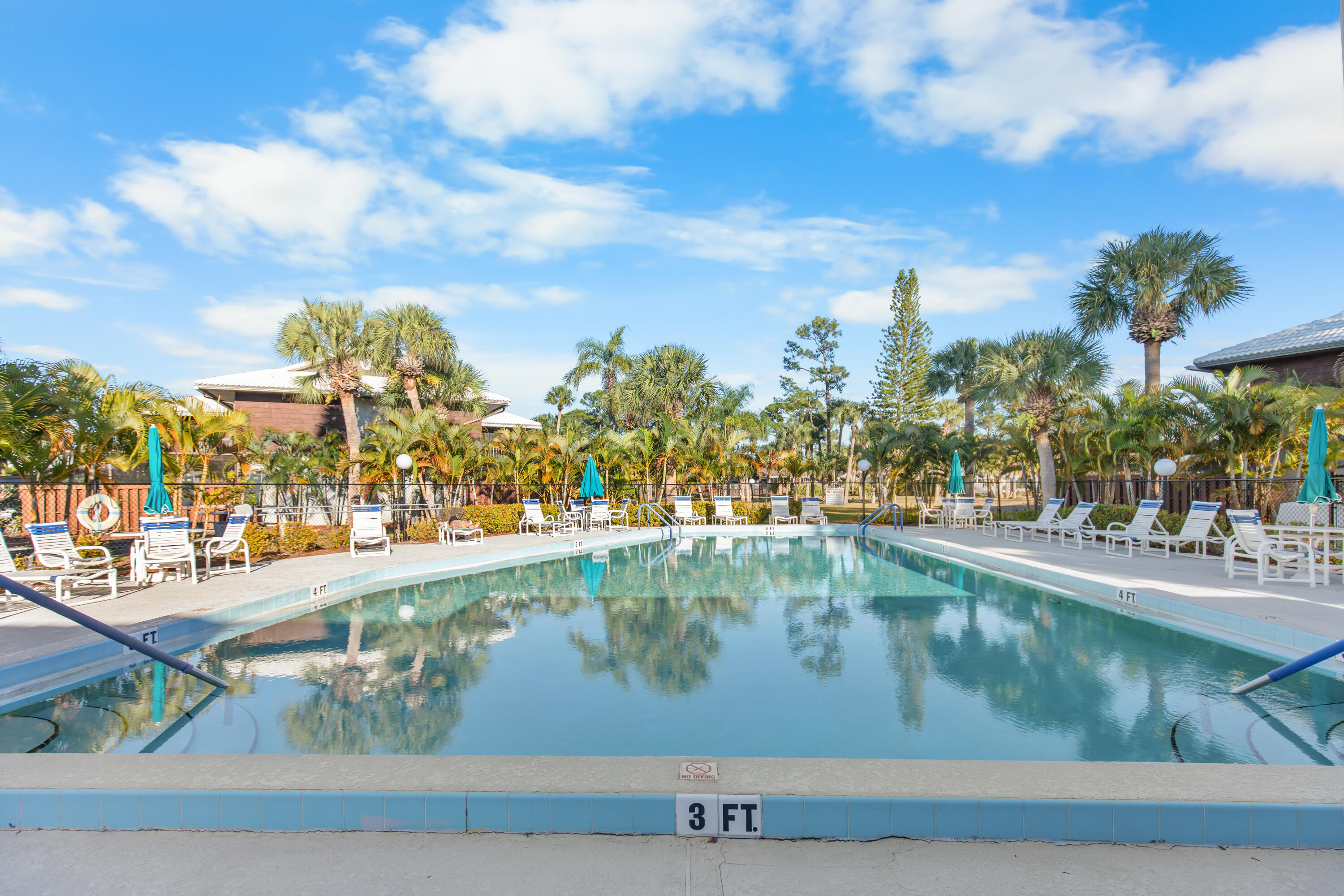 CAMELOT GARDENS-PHASE TEN- BLDG 23 UNIT B - Residential