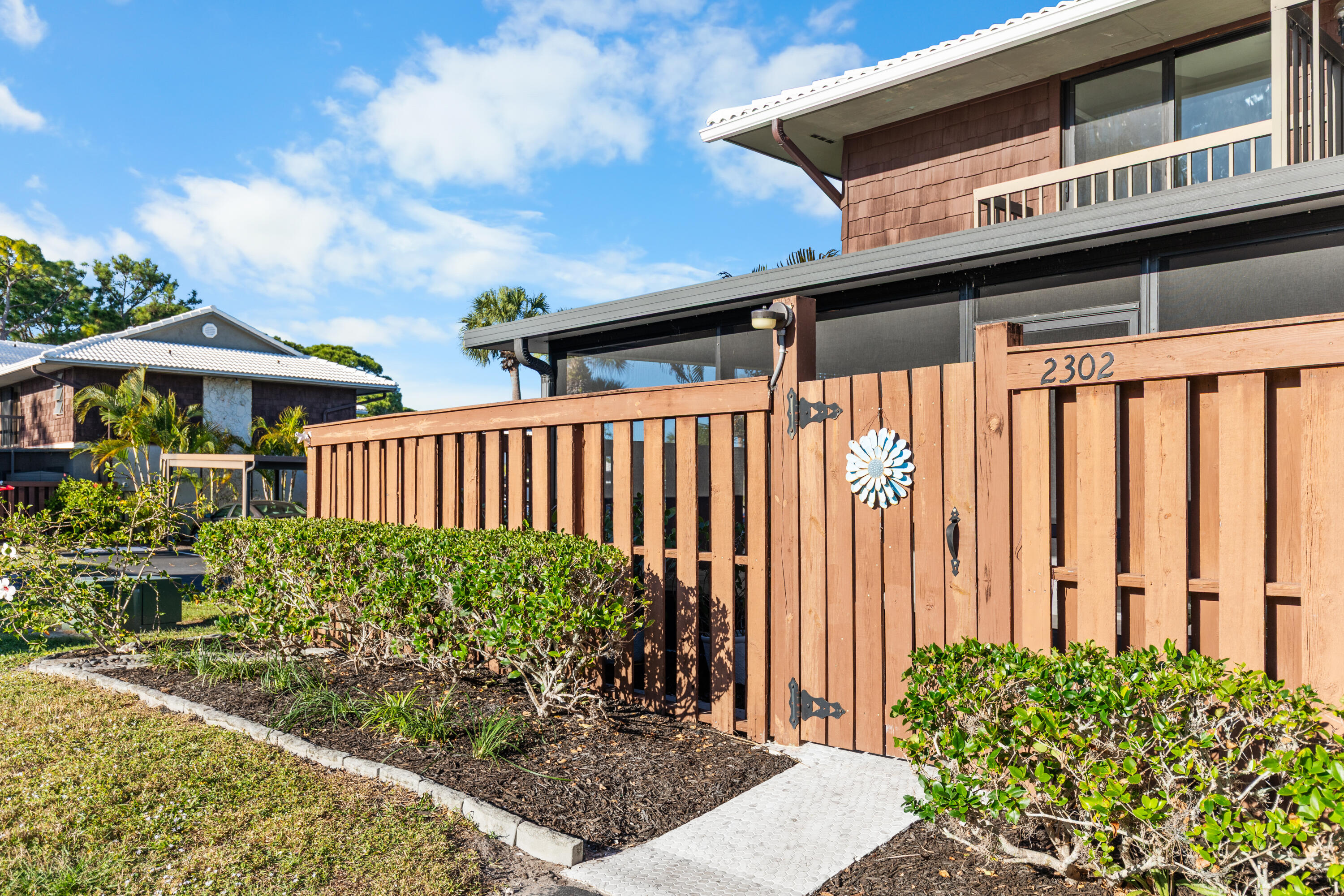 CAMELOT GARDENS-PHASE TEN- BLDG 23 UNIT B - Residential