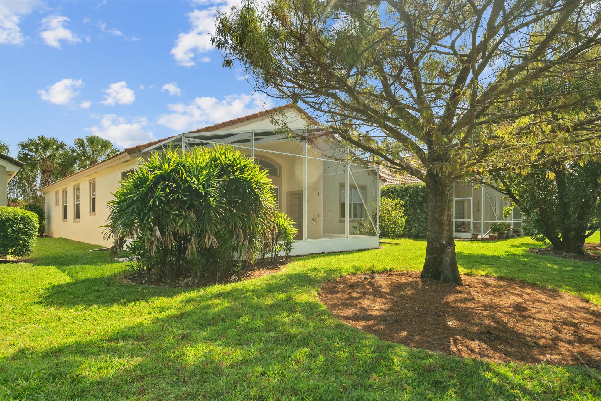 WILLOUGHBY (AKA WILLOUGHBY GLEN) - Residential